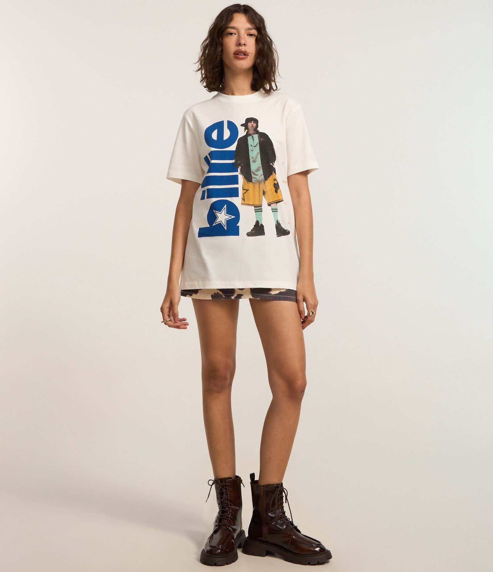 Camiseta Alongada em Algodão com Estampa Billie Eilish Branco 3