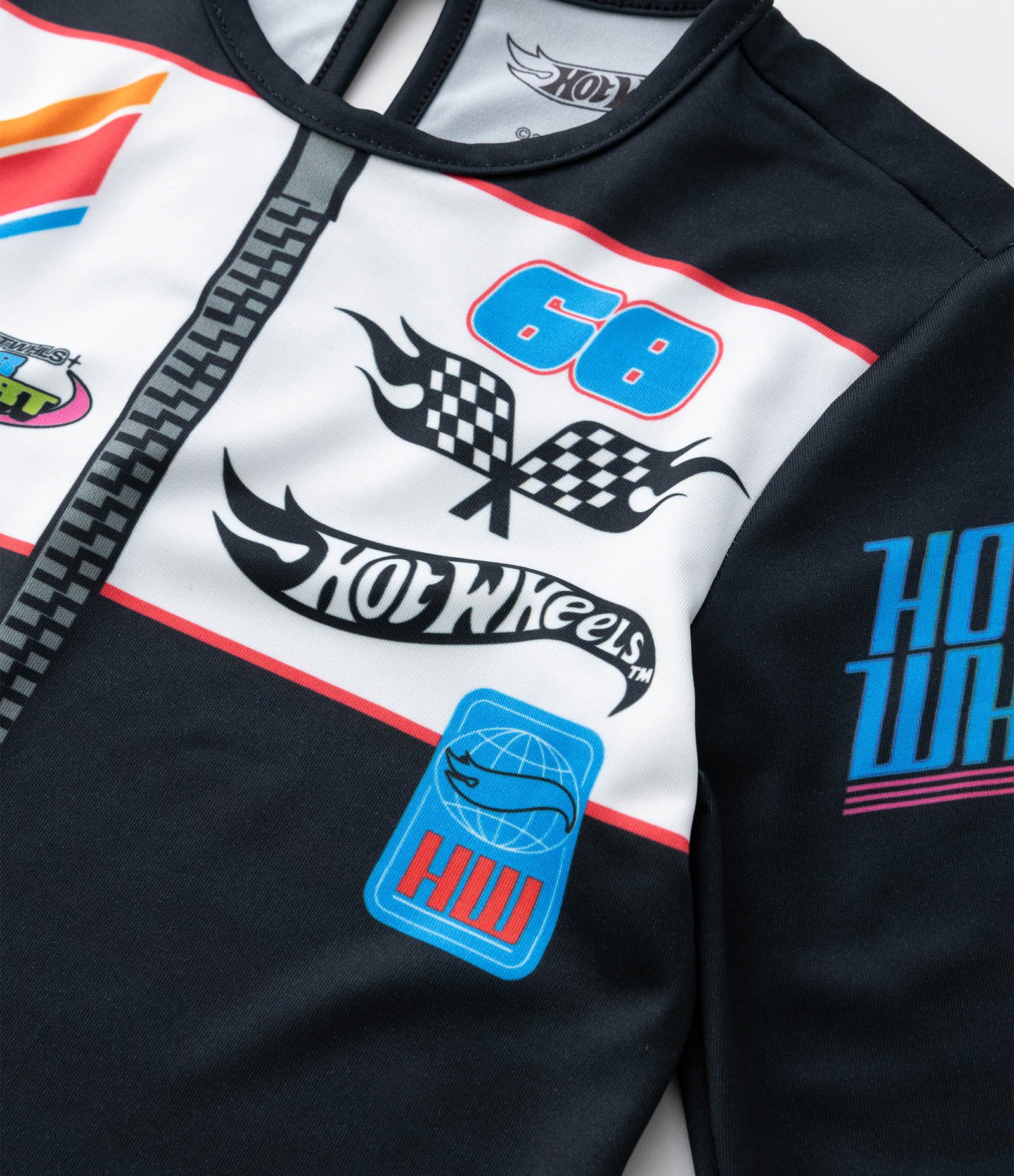Macacão Infantil com Luvas e Estampa Hot Wheels - Tam 3 a 8 Anos Preto 3