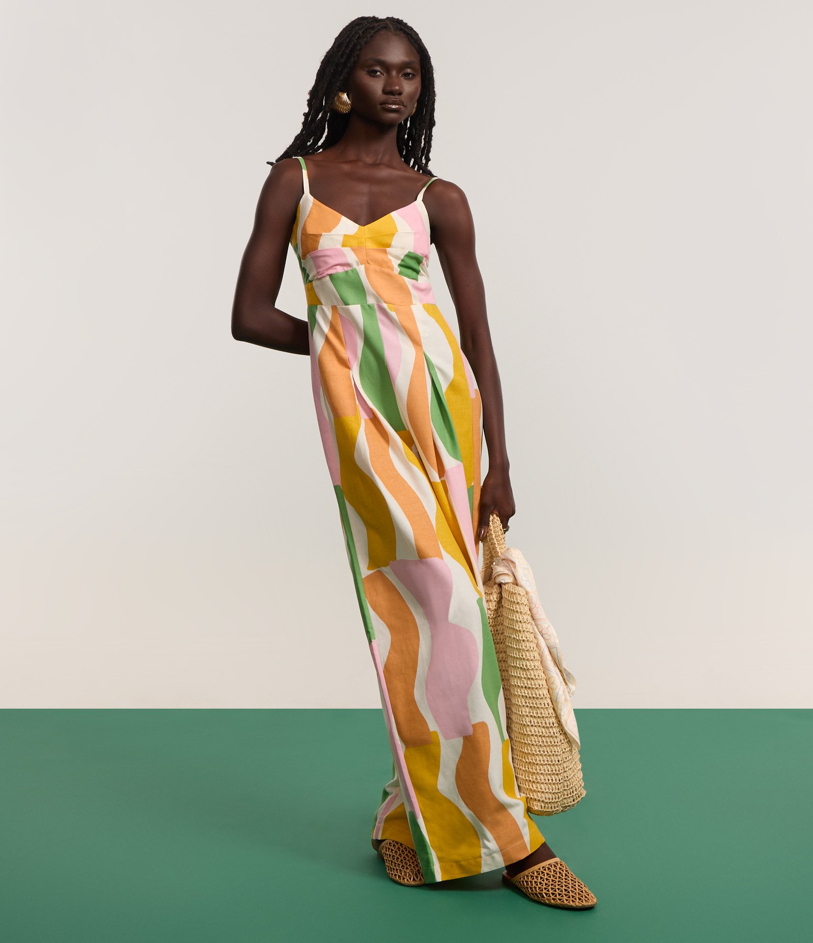 Macacão em Viscolinho com Estampa de Ondas Contrastantes Verde/Rosa/Amarelo 5