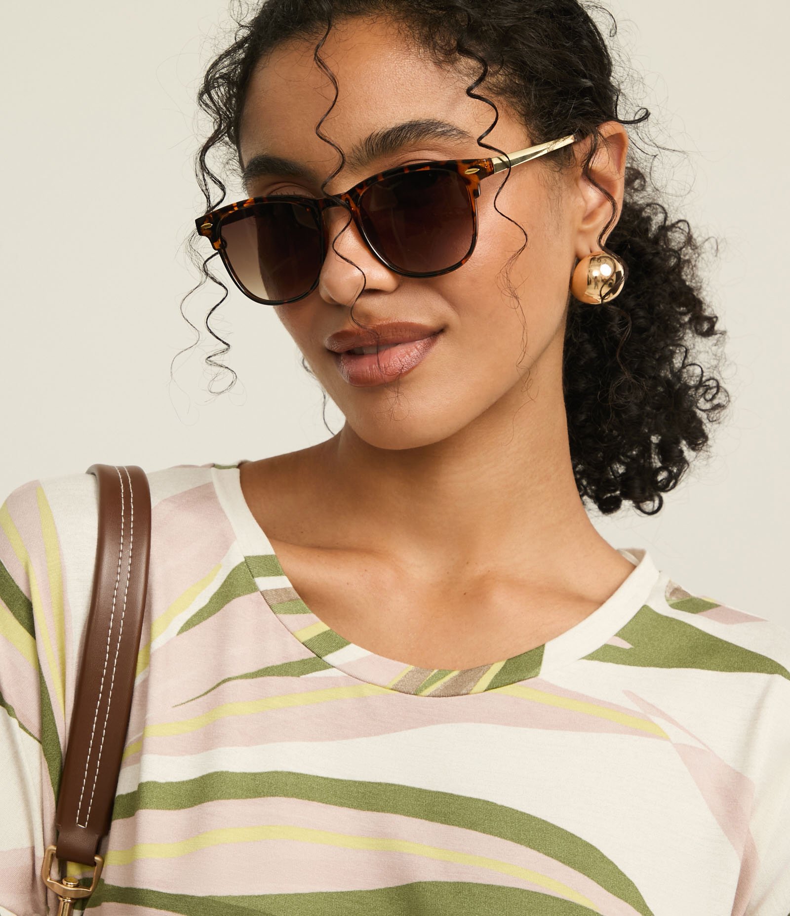 Blusa em Viscose com Estampa de Folhagem Off White 4