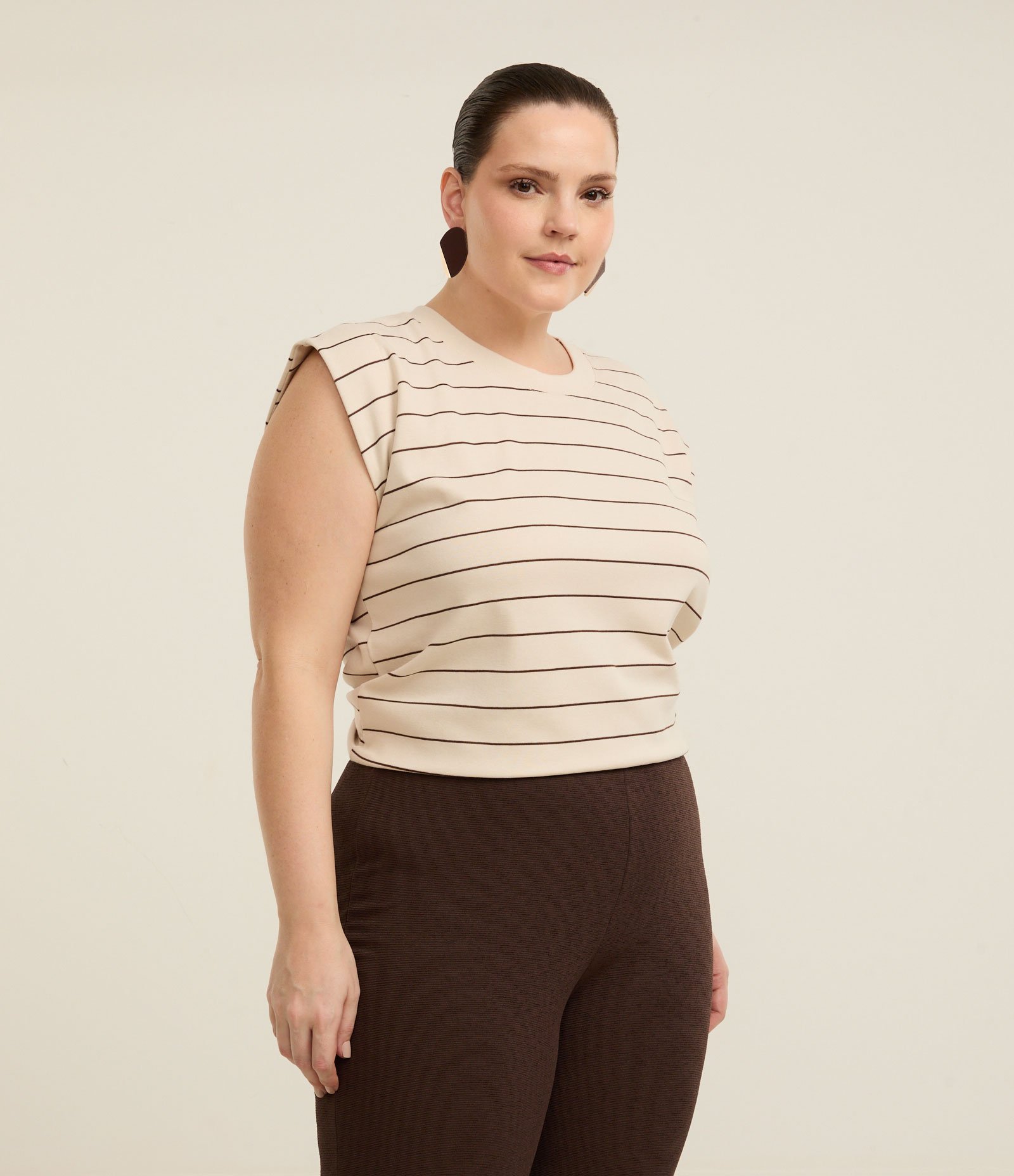 Blusa Regata em Ribana com Listras Curve & Plus Size Bege 1