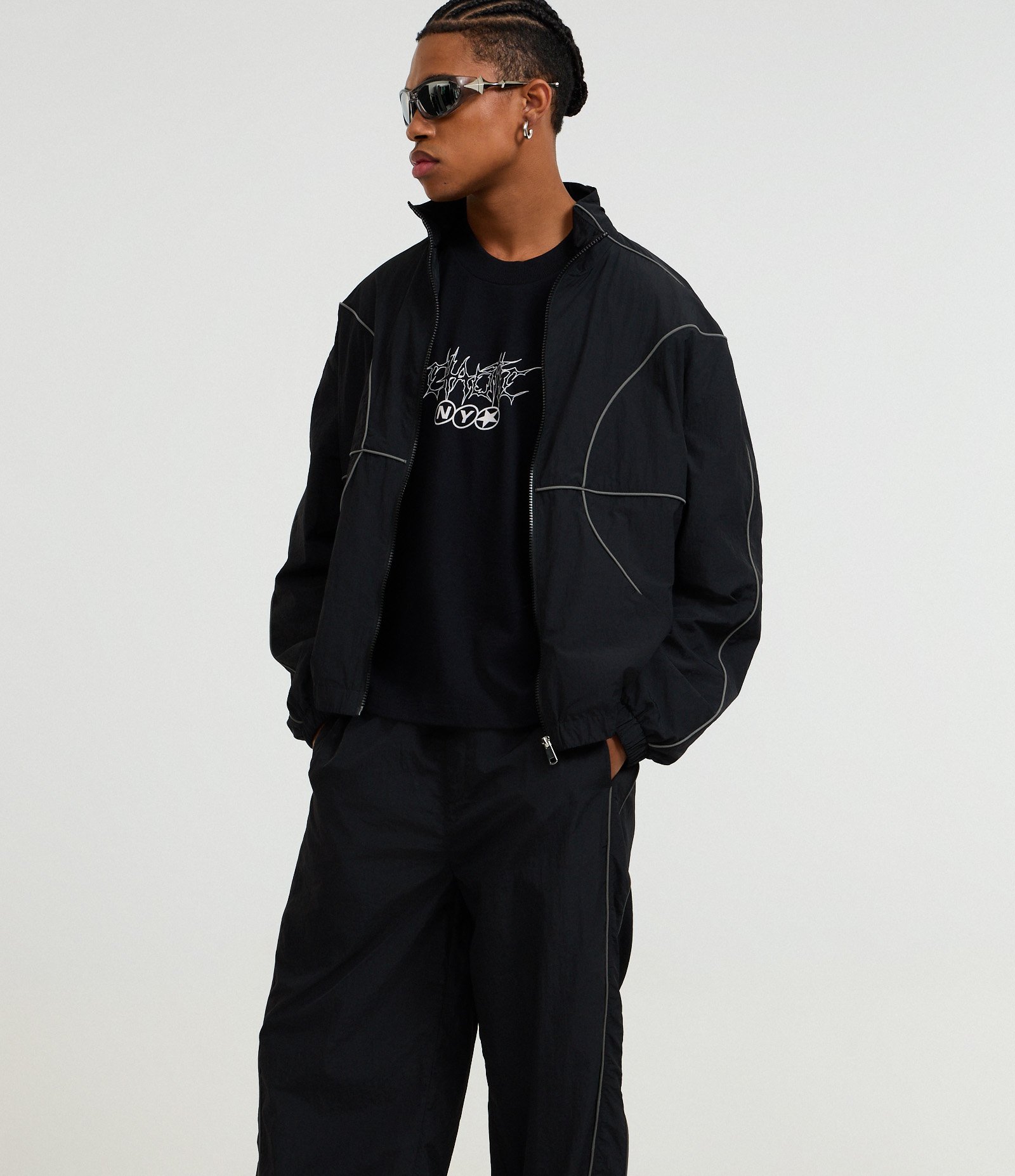 Calça Super Baggy em microfibra com Recortes e Listra Preto 3