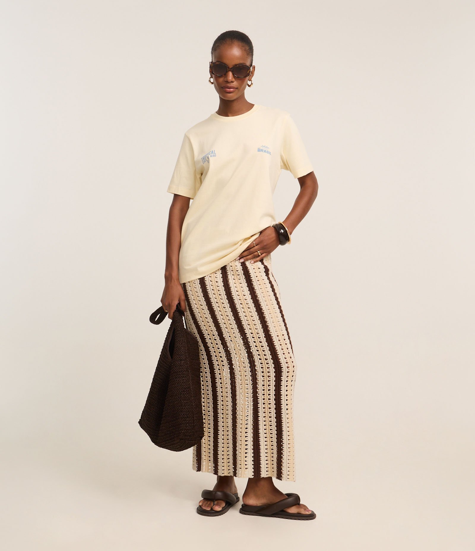 Camiseta T-Shirt Slim com Lettering Brasil Tropical Amarelo 2