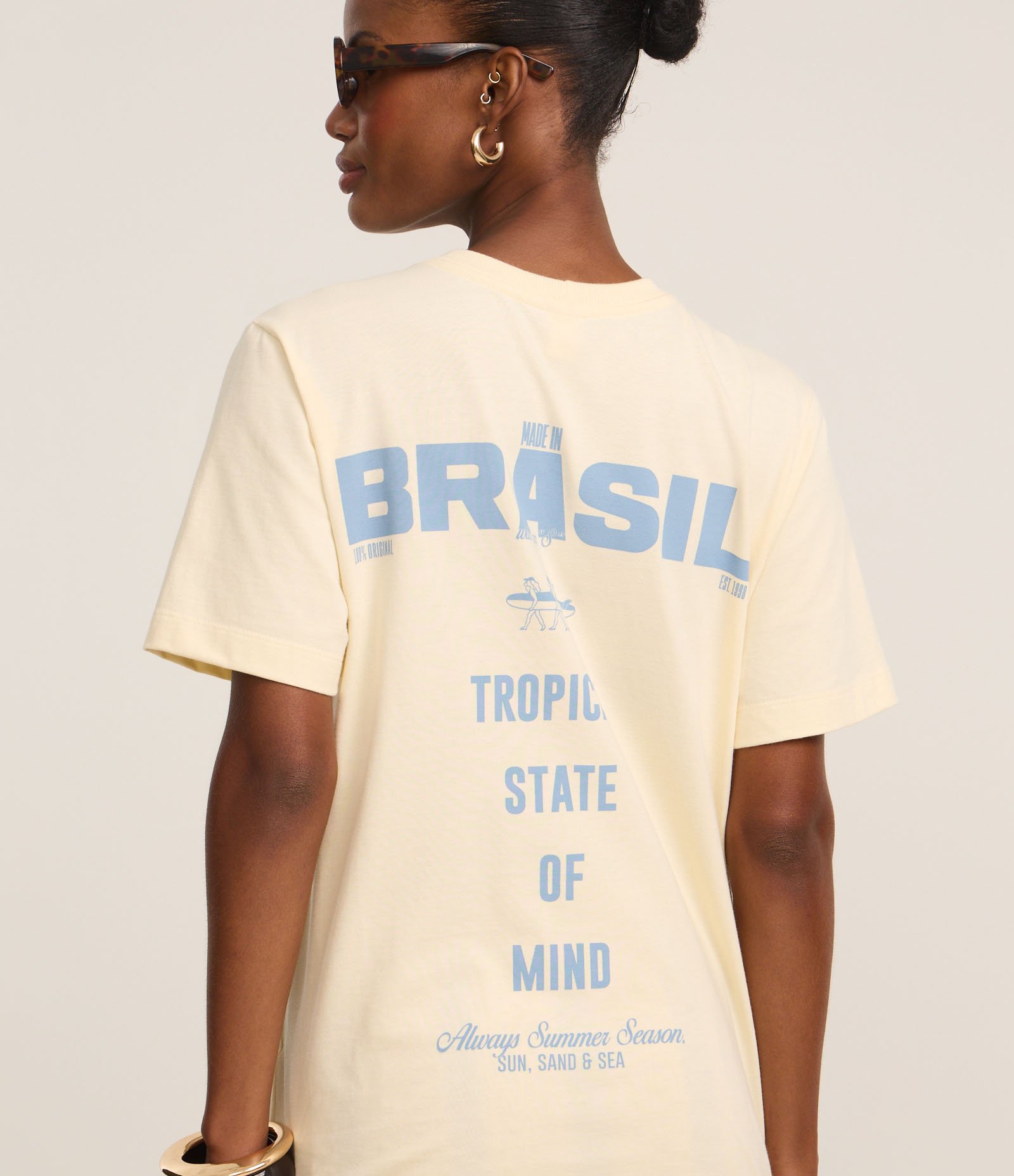 Camiseta T-Shirt Slim com Lettering Brasil Tropical Amarelo 4