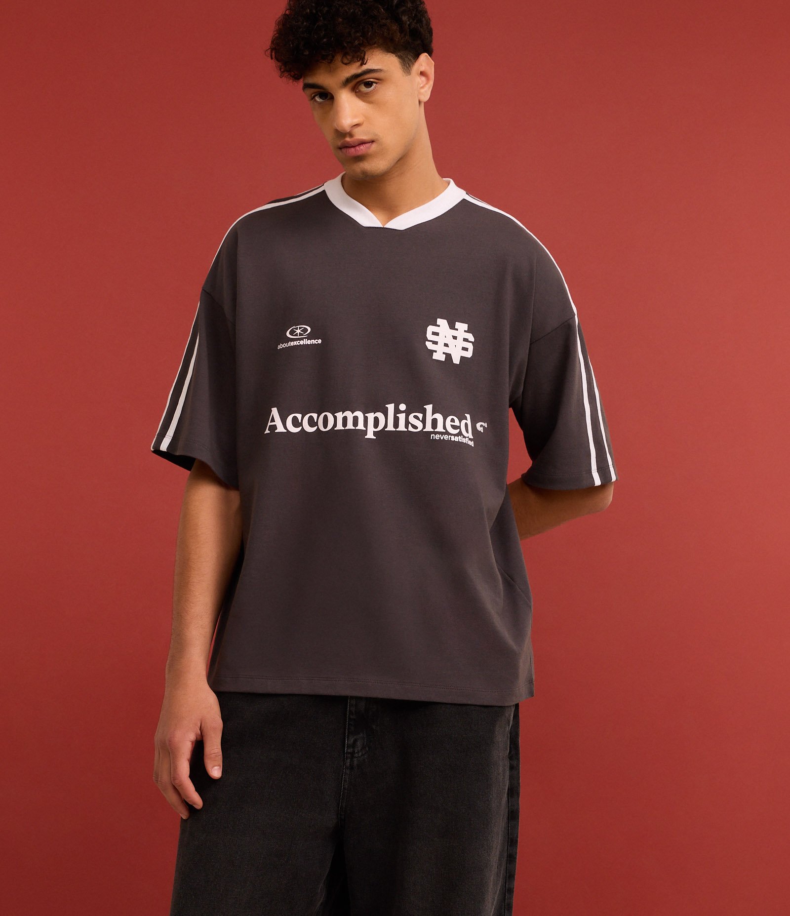 Camiseta Esportiva Oversized em Algodão com Estampa Localizada e Lettering Cinza 5