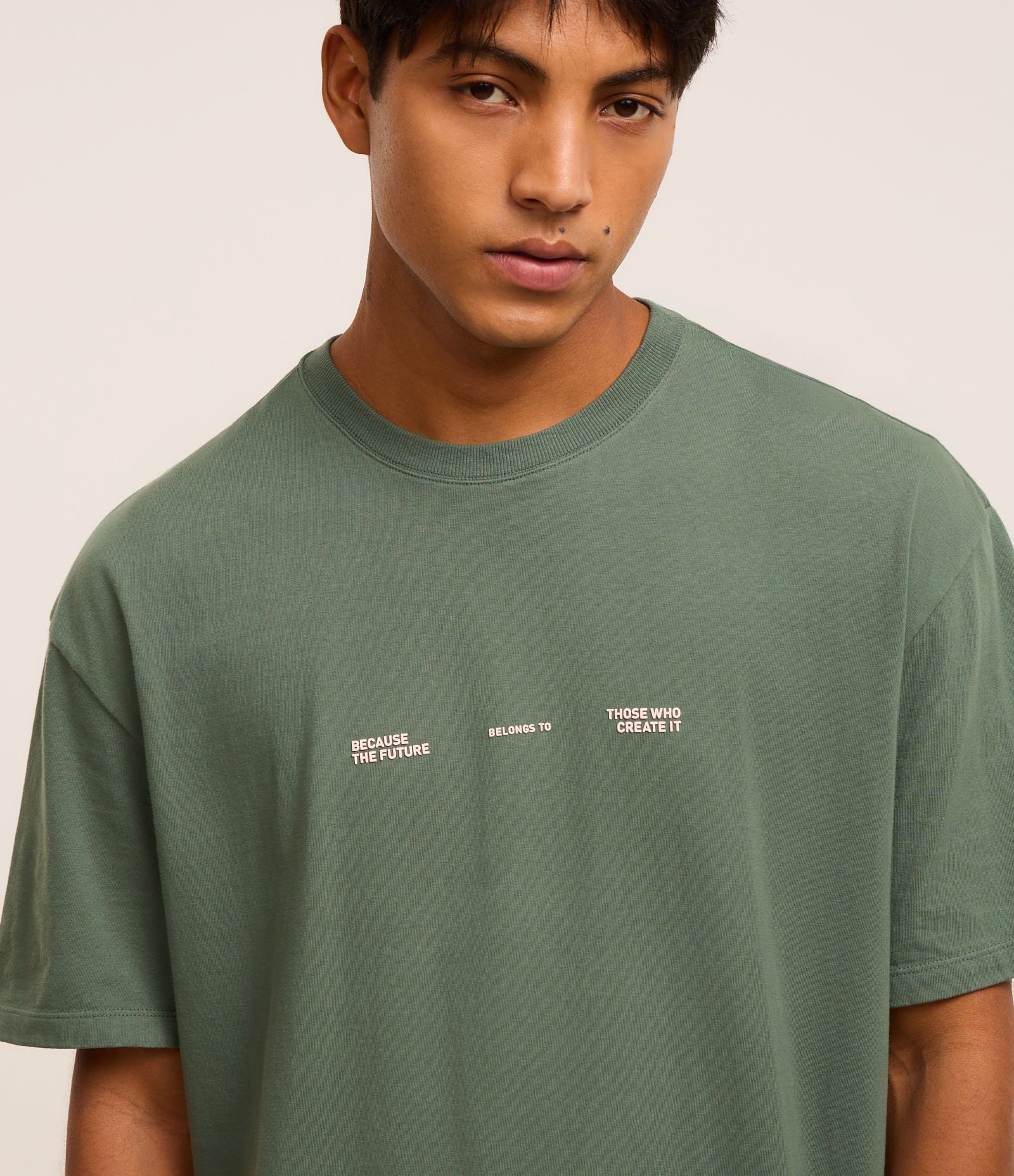 Camiseta Relaxed em Algodão com Estampa Lettering Verde 5