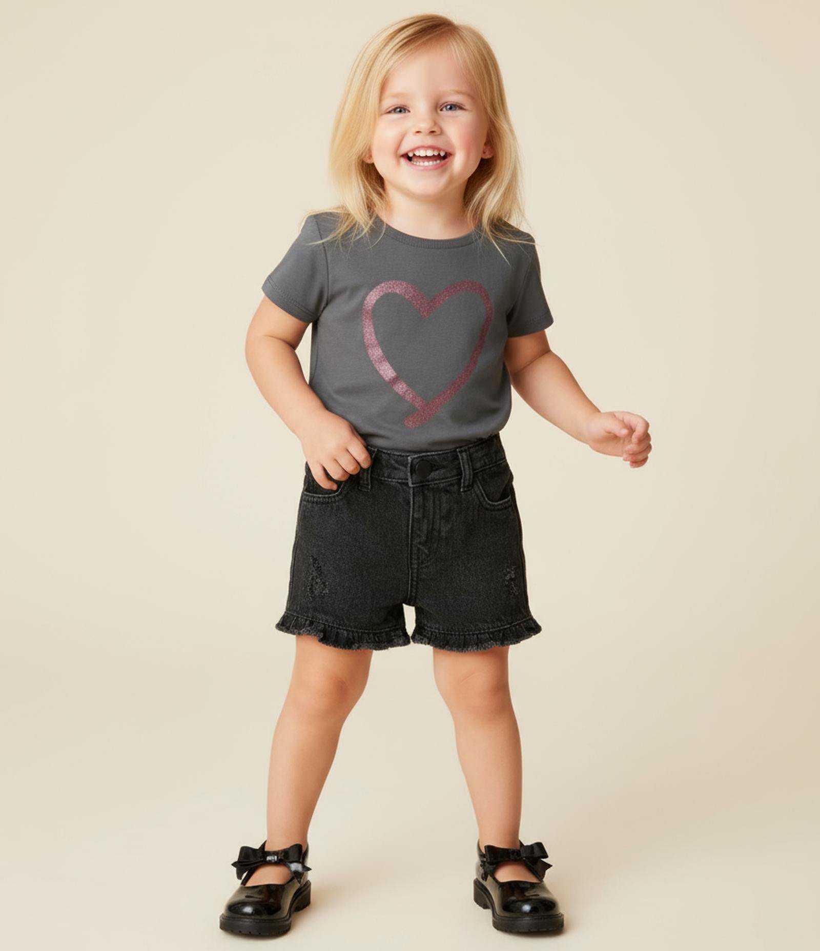 Camiseta Infantil com Estampa Coração em Foil - Tam 1 a 6 Anos Cinza 1