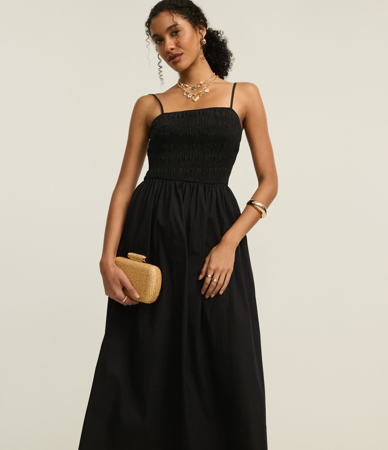 Vestido Evasê em Tricoline com Alça Fina e Lastex Preto 2