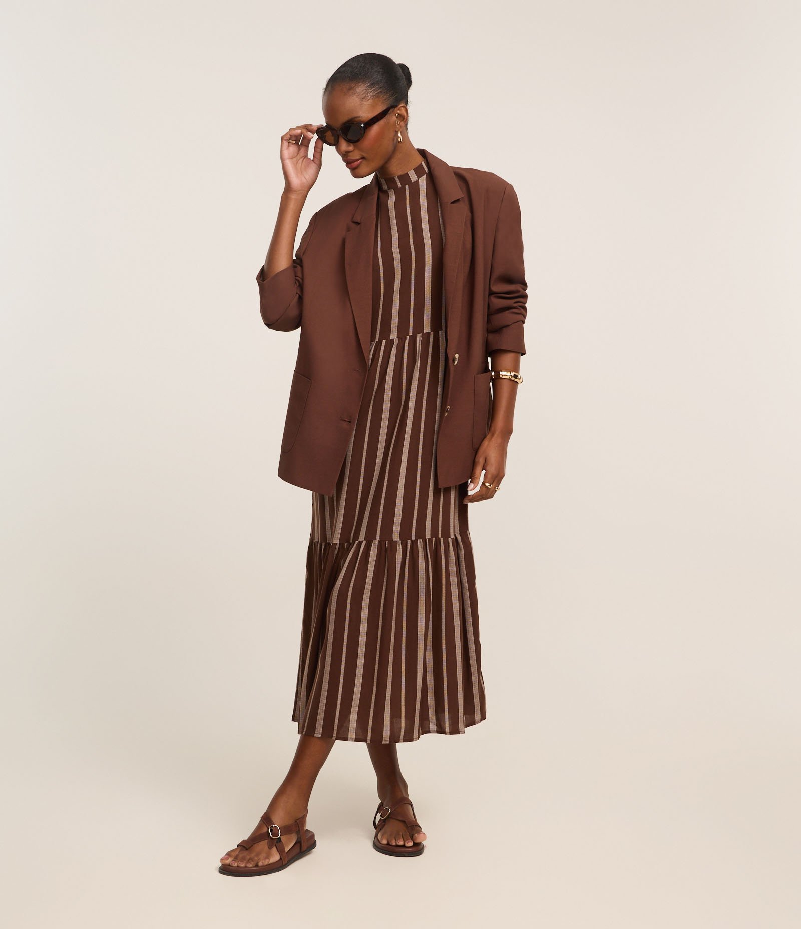 Vestido Evasê Midi em Viscose com Listras Desencontradas Marrom 4