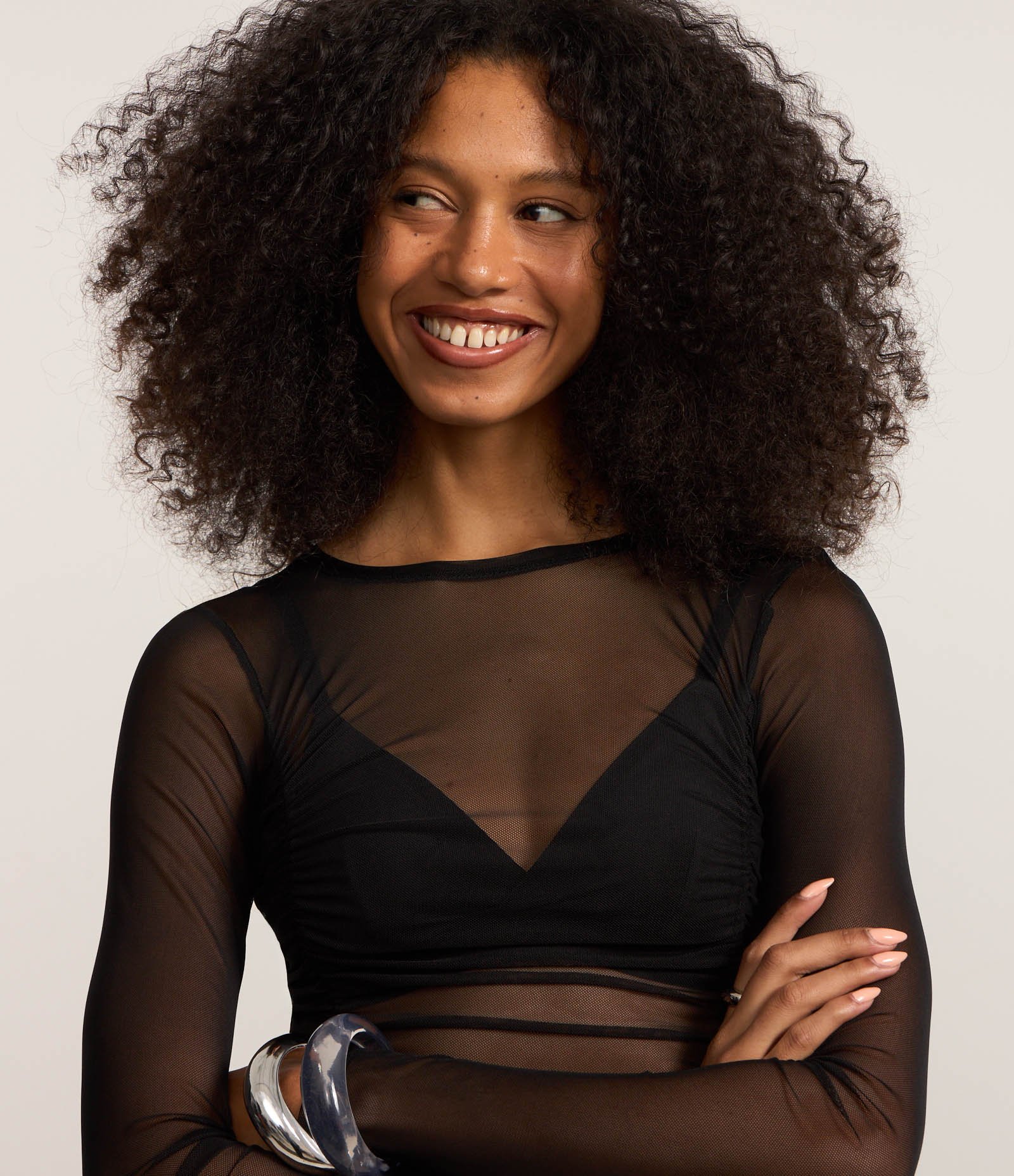 Body em Tule Texturizado com Franzidos Preto 3