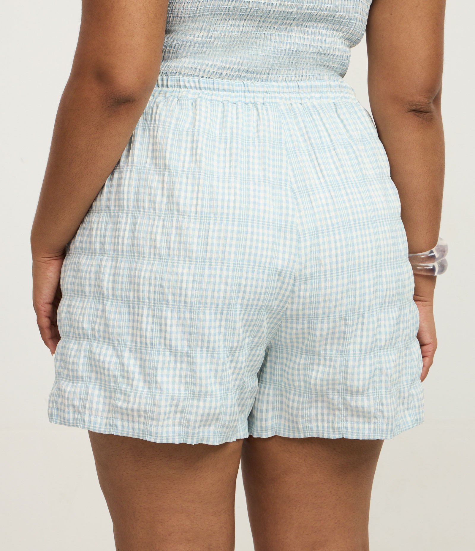 Short em Anarruga com Estampa Xadrez Vichy Curve & Plus Size Azul 4