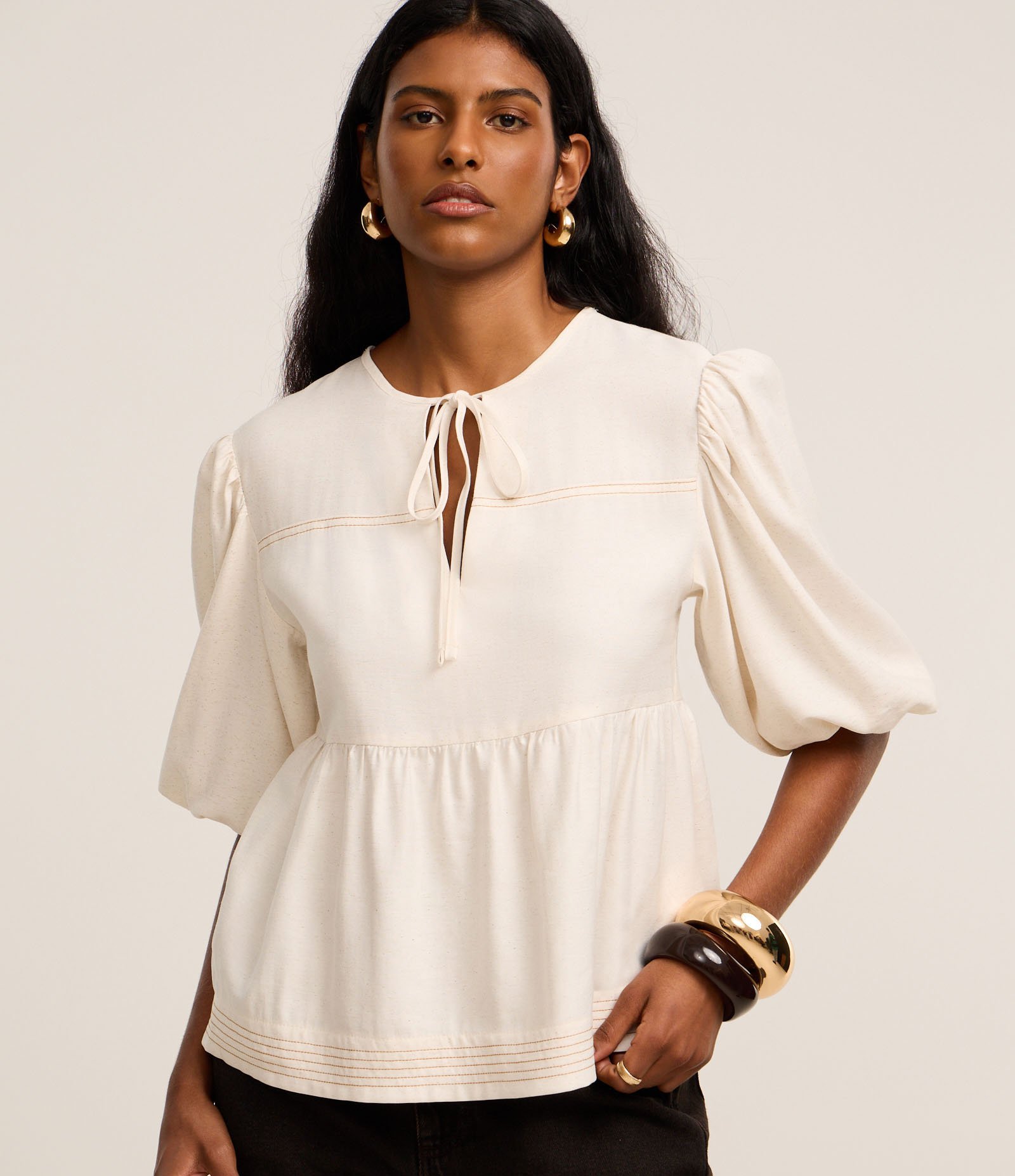 Blusa Alfaiatada em Viscose com Costura Contrastante Off White 1