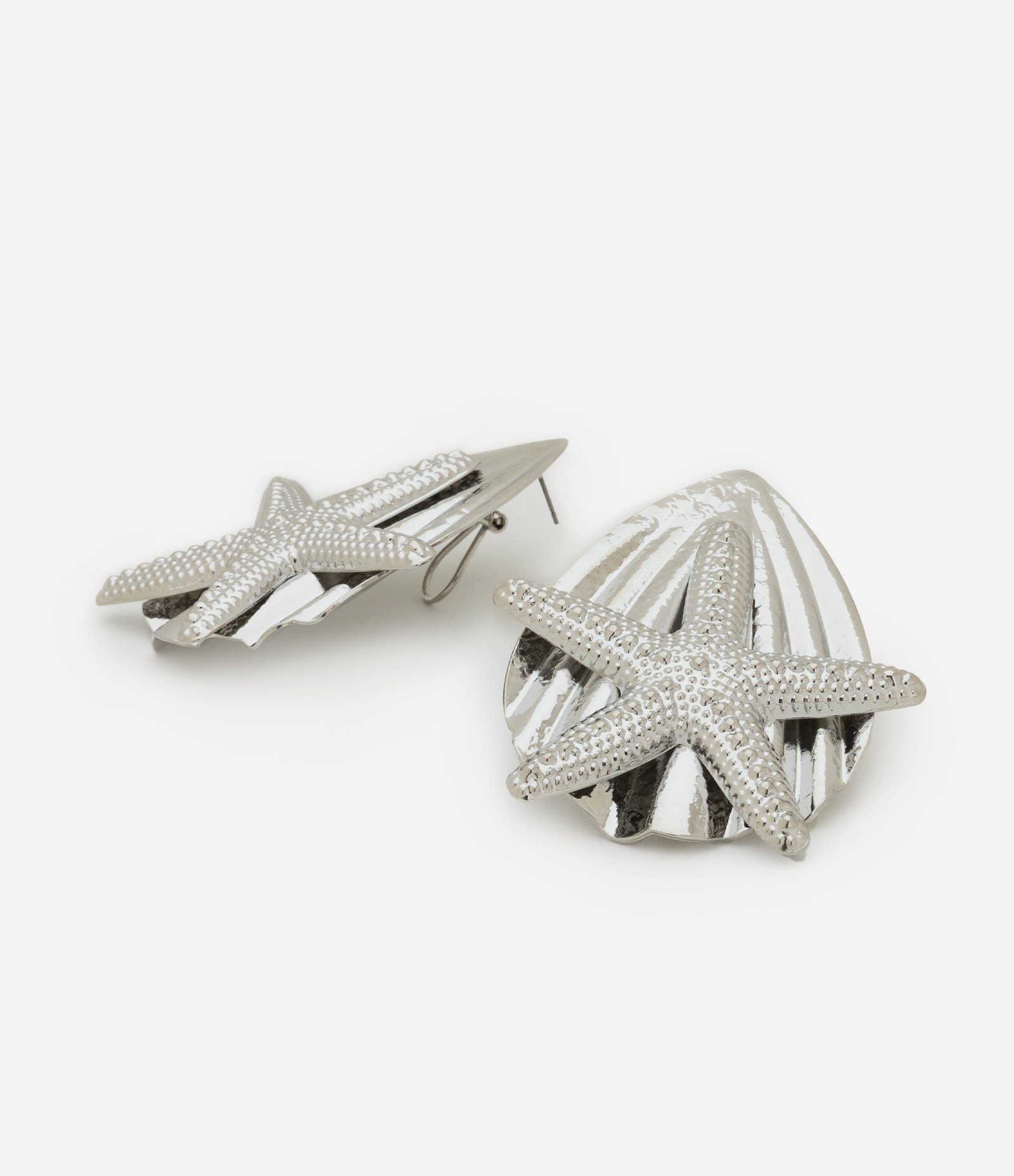 Maxi Brinco em Metal em Formato de Concha com Estrela do Mar Prateado Prata 2