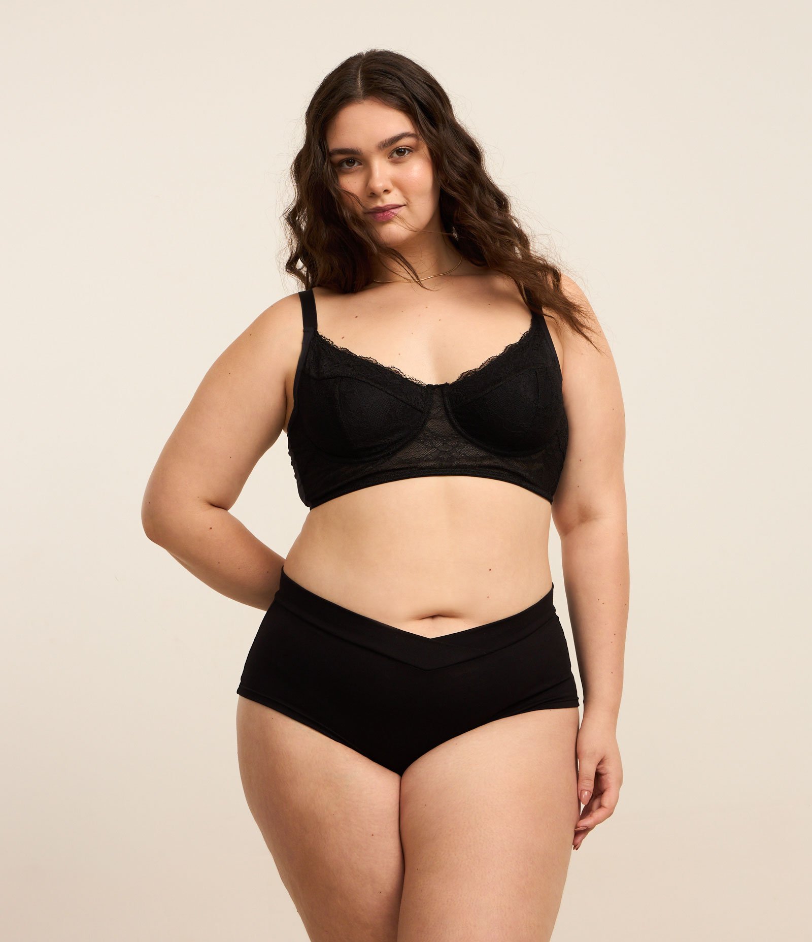 Sutiã Meia Taça Alongado de Renda Sem Bojo com Aro Curve & Plus Size Preto 2