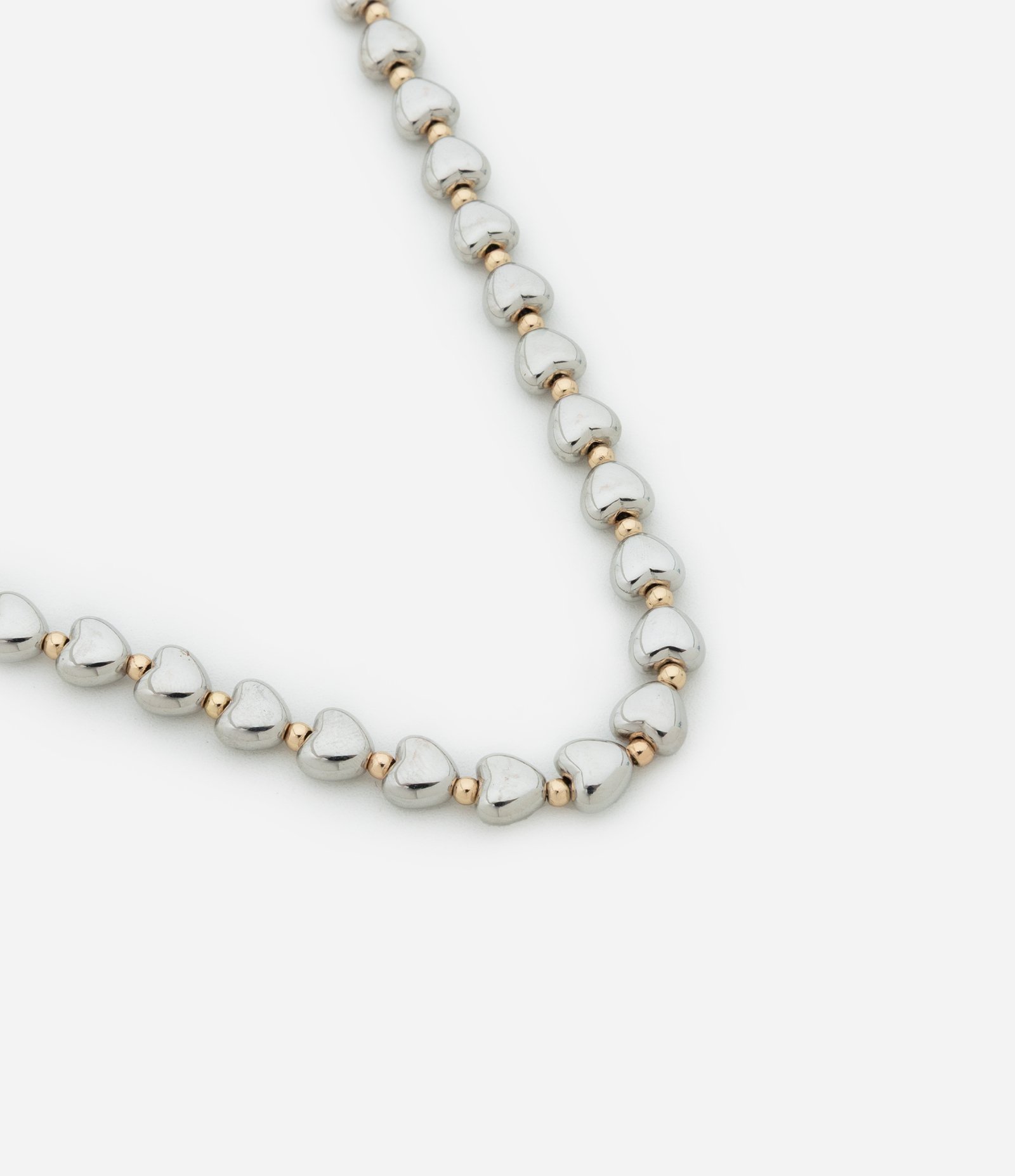 Colar Curto com Corações e Esferas Bicolor Prata/Dourado 1