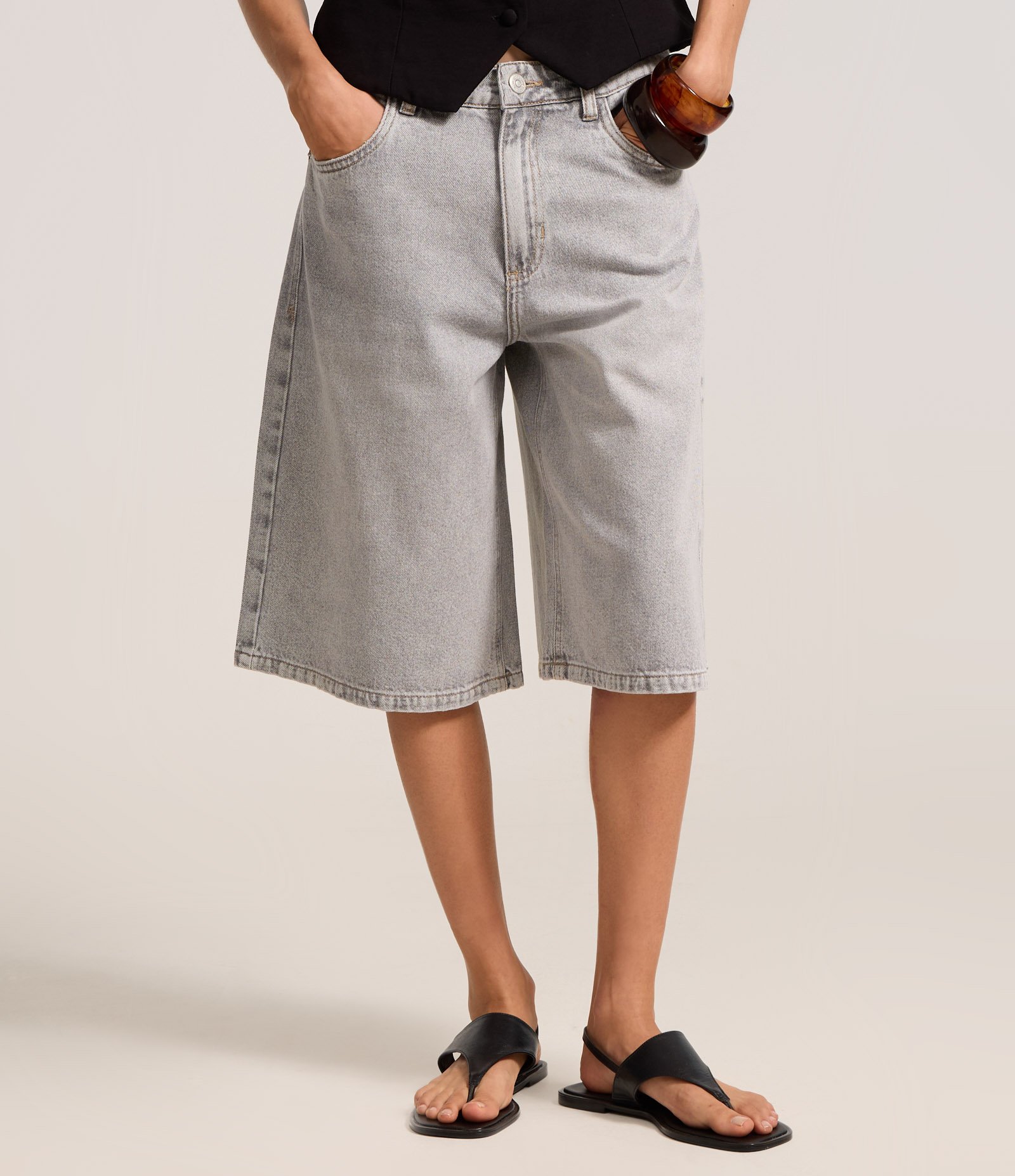 Bermuda Jorts em Jeans com Bolsos Cinza 3