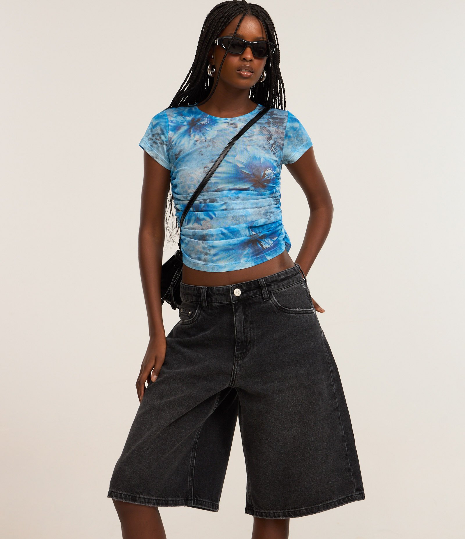 Bermuda Jorts em Jeans com Bolsos Preto 2