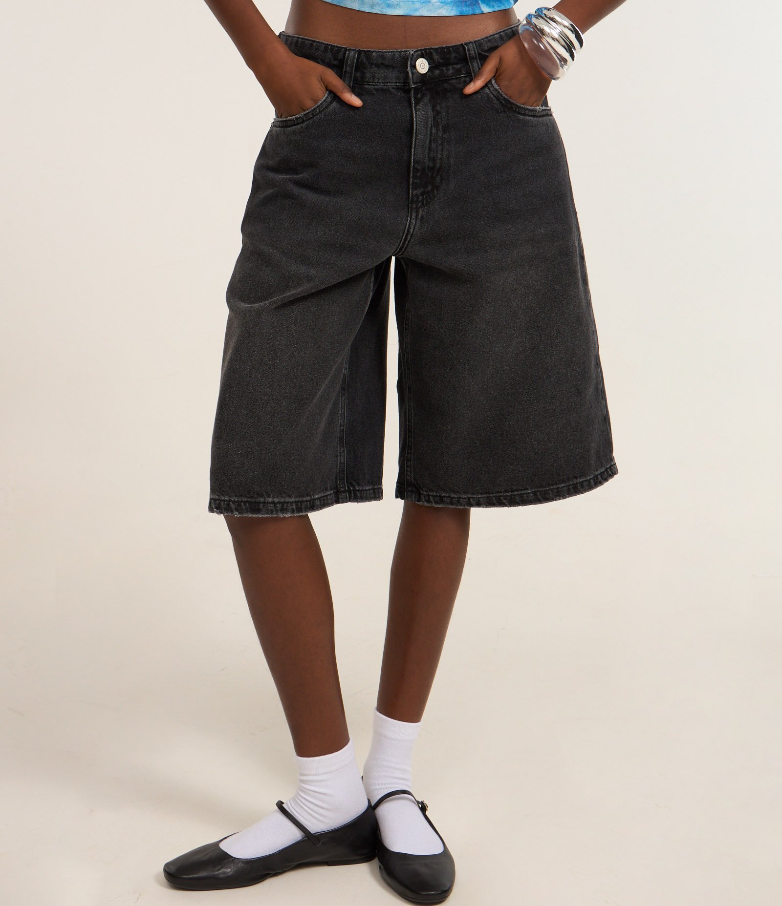 Bermuda Jorts em Jeans com Bolsos Preto 3