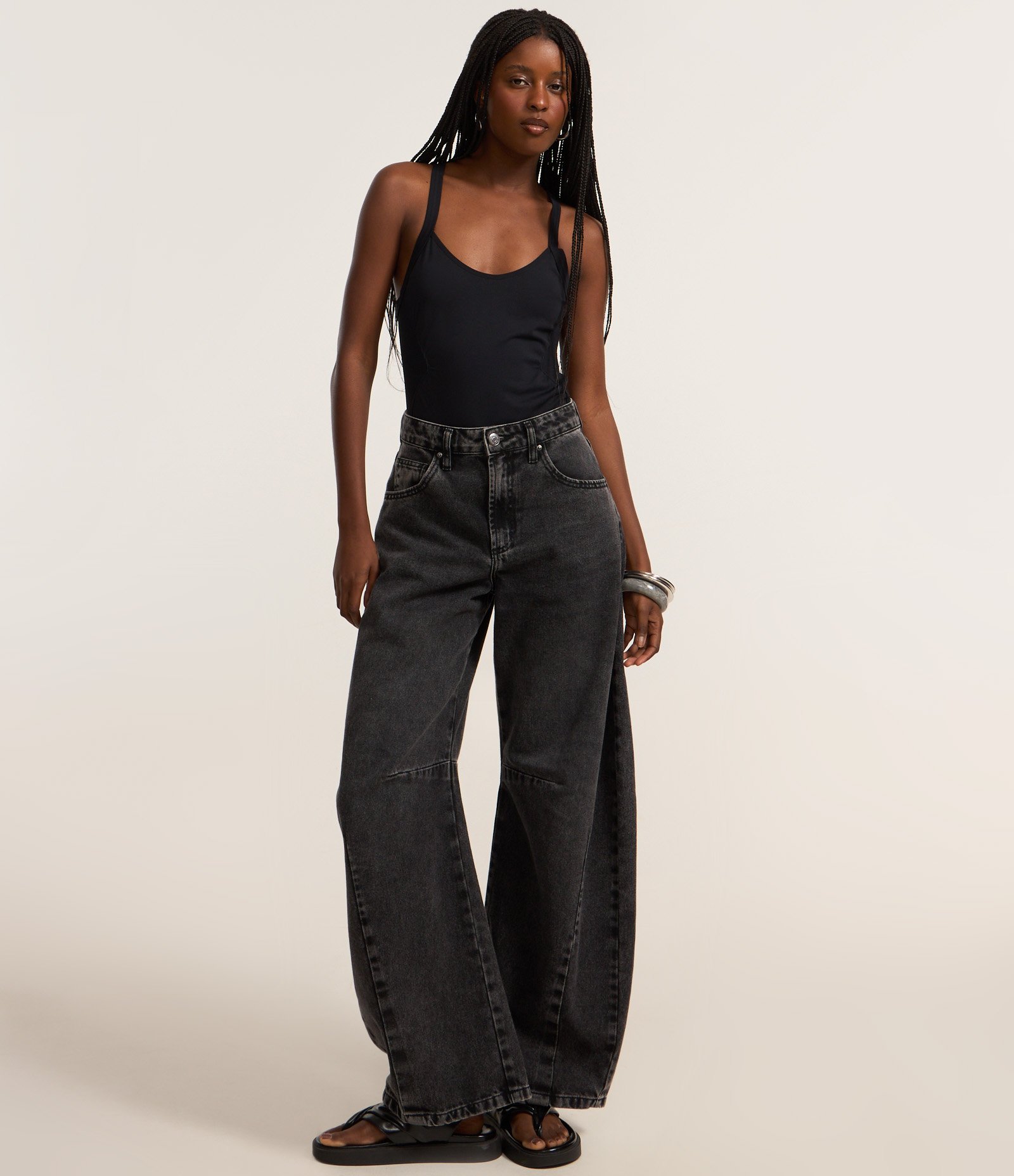 Body Seamless com Recorte Lateral Texturizado Preto 2