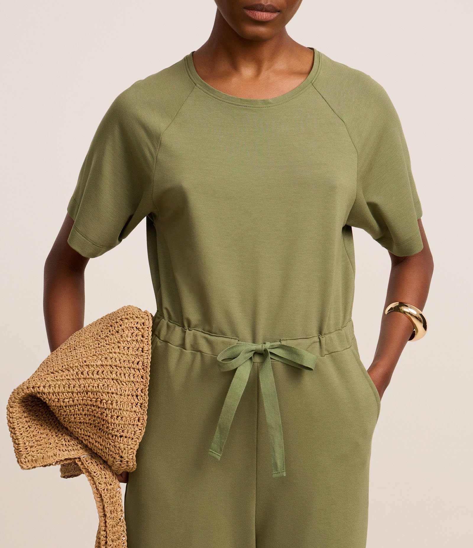 Macacão Reto e Longo em Orly com Amarração na Cintura Verde 2