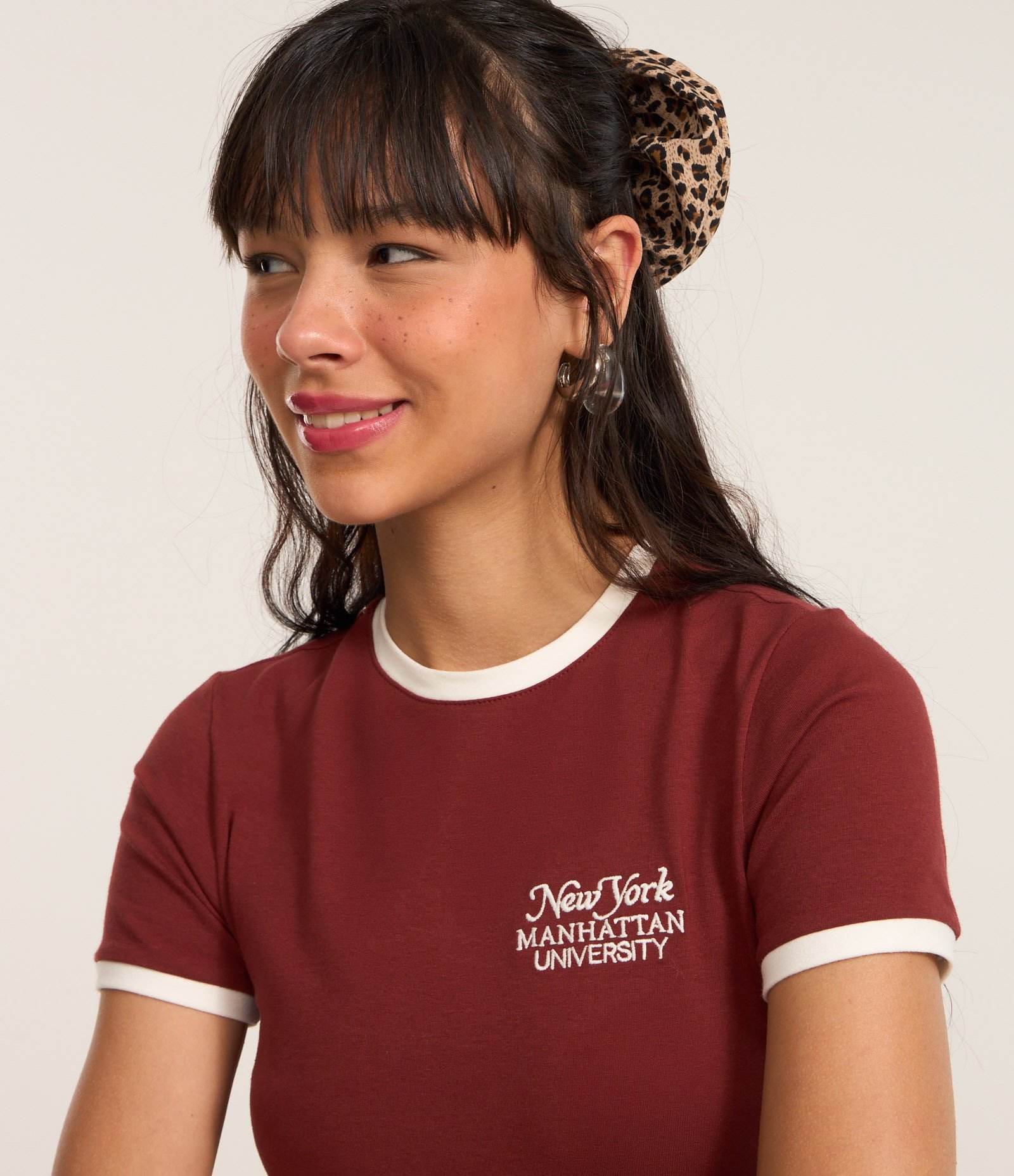 Camiseta College em Cotton com Estampa New York Vermelho 2