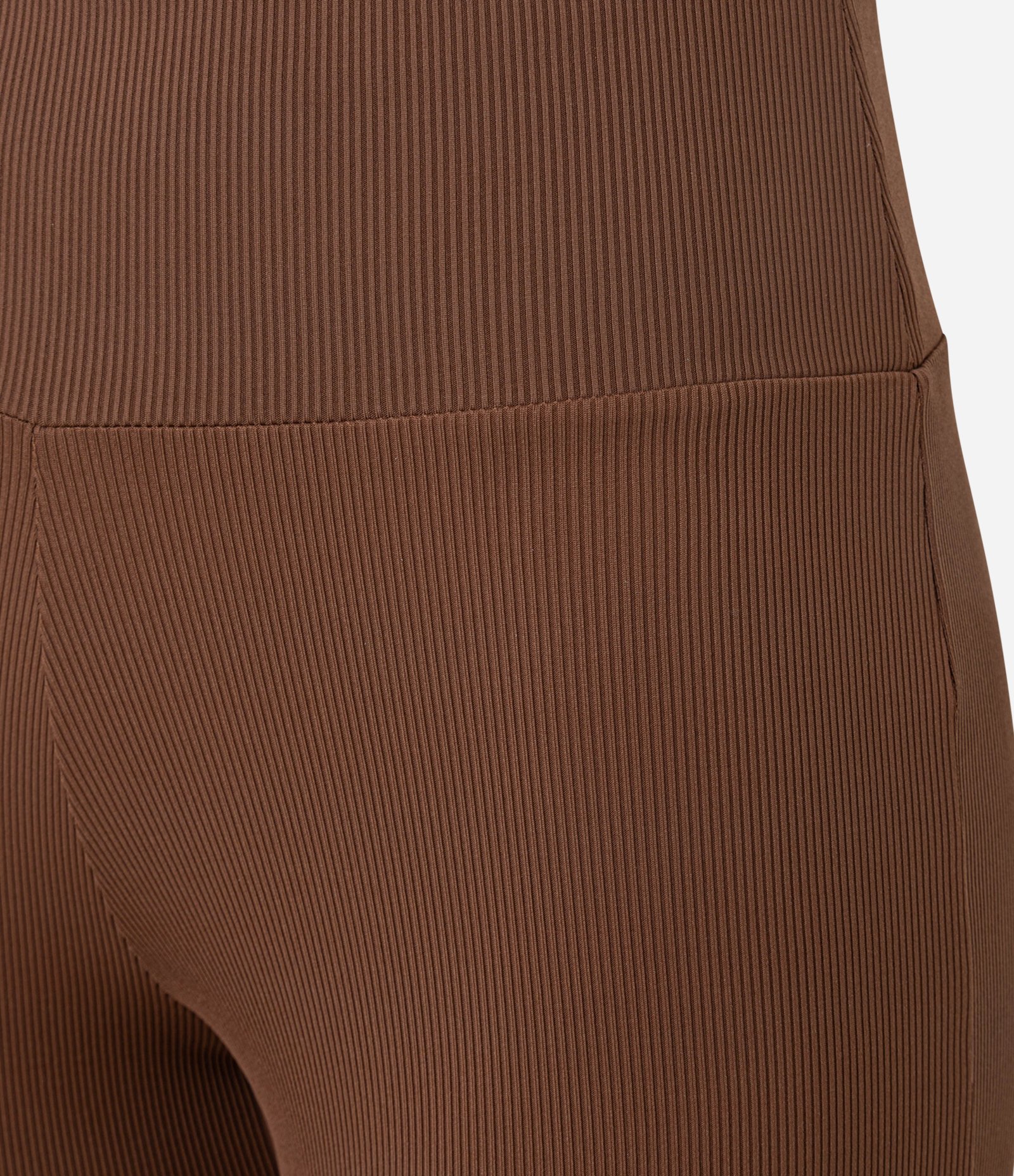 Calça Flare Esportiva em Rivana Marrom 6