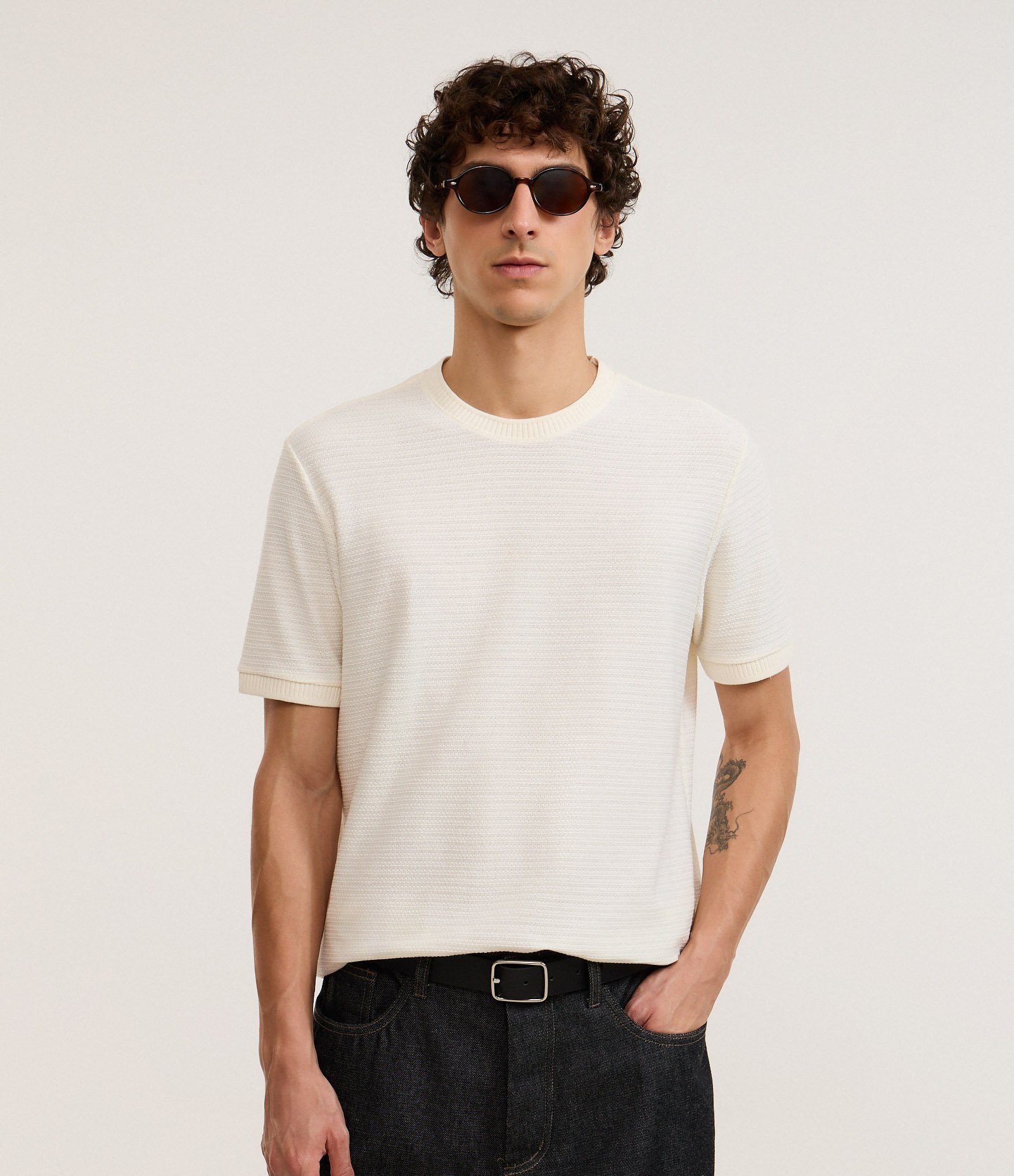 Camiseta Texturizada com Algodão e Gola Redonda Branco 1