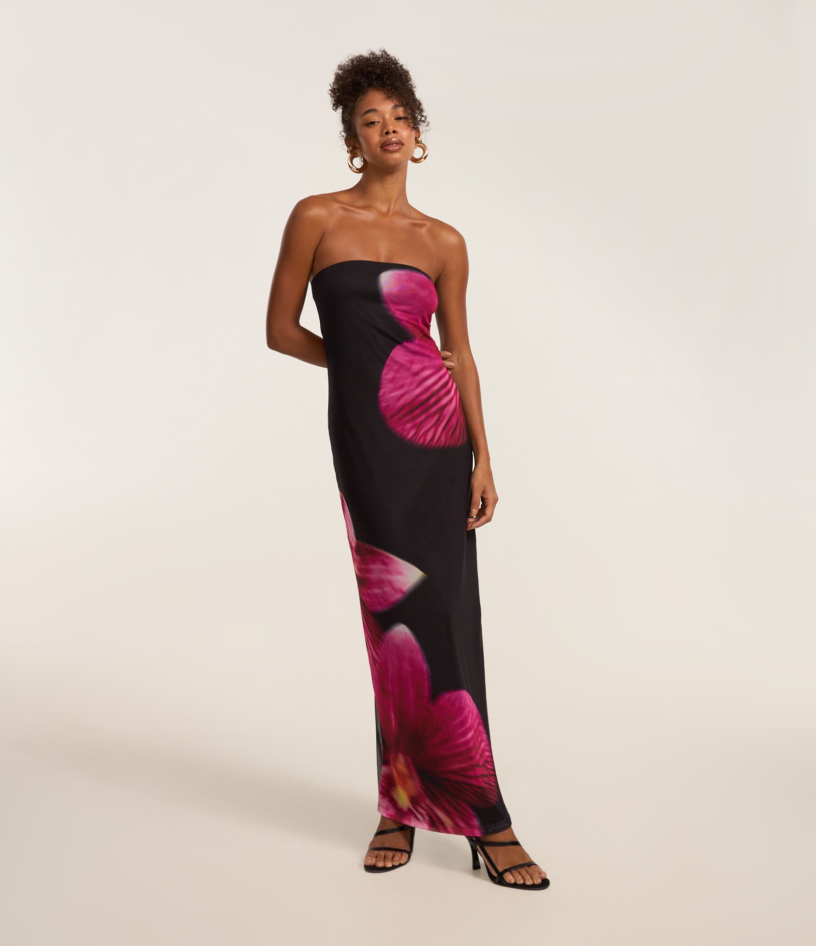 Vestido New Midi em Tule com Estampa Flora Blur Multicores 1