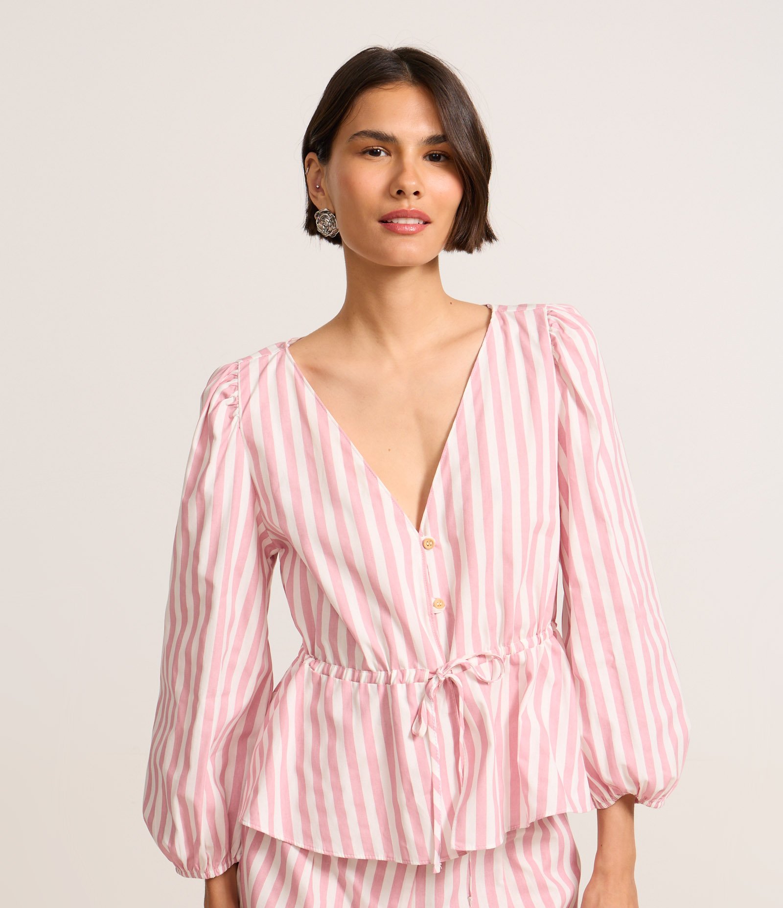 Blusa em Tricoline Listrada com Manga 3/4 Bufante Rosa 1