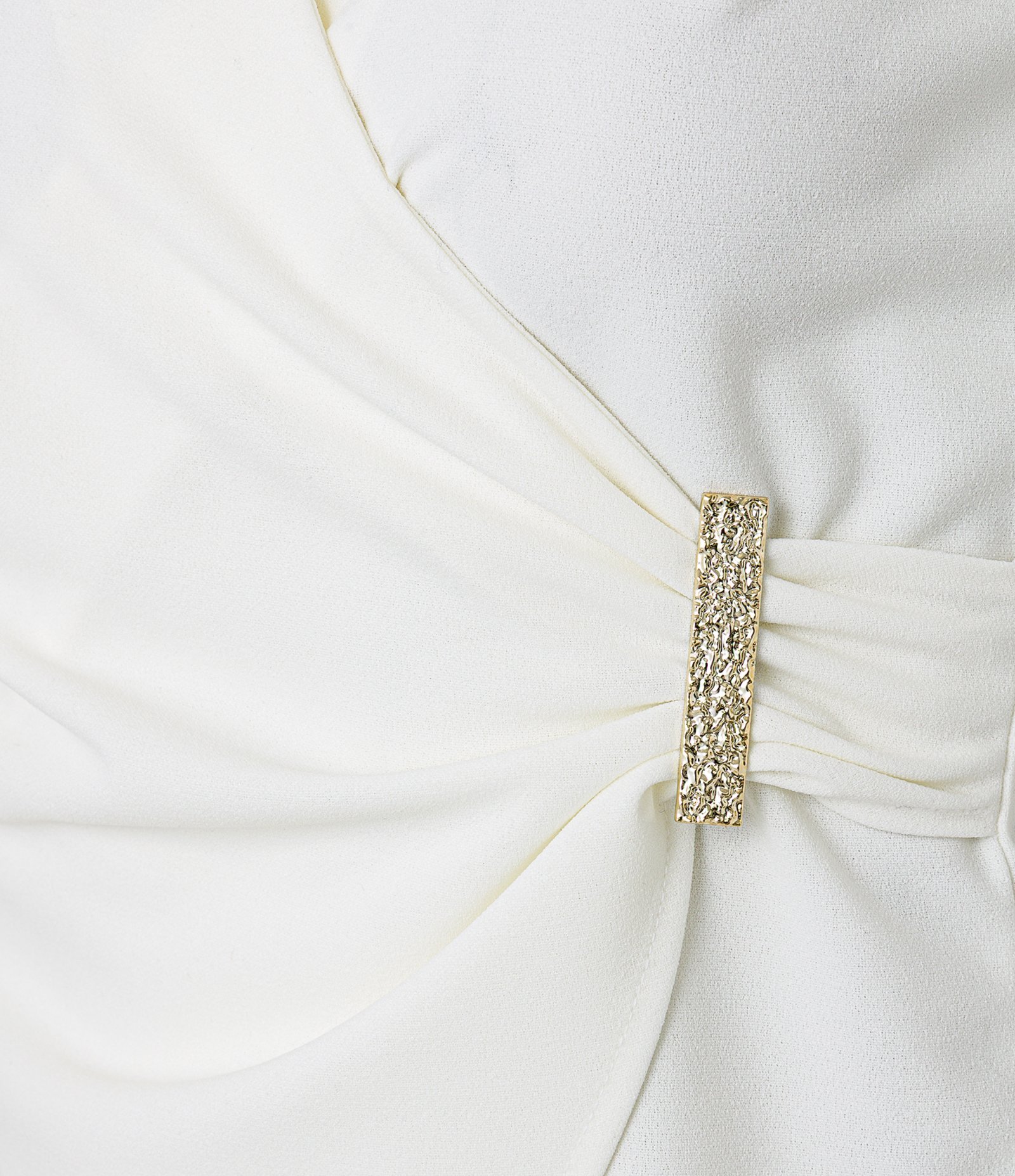 Blusa em Orly com Grampo de Metal no Transpasse Off White 8