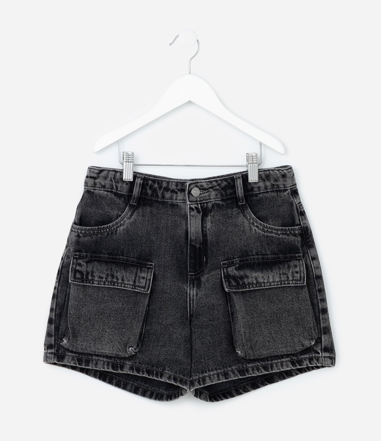 Short Reto Infantil em Jeans com Bolso Cargo - Tam 5 a 14 Anos Preto 2