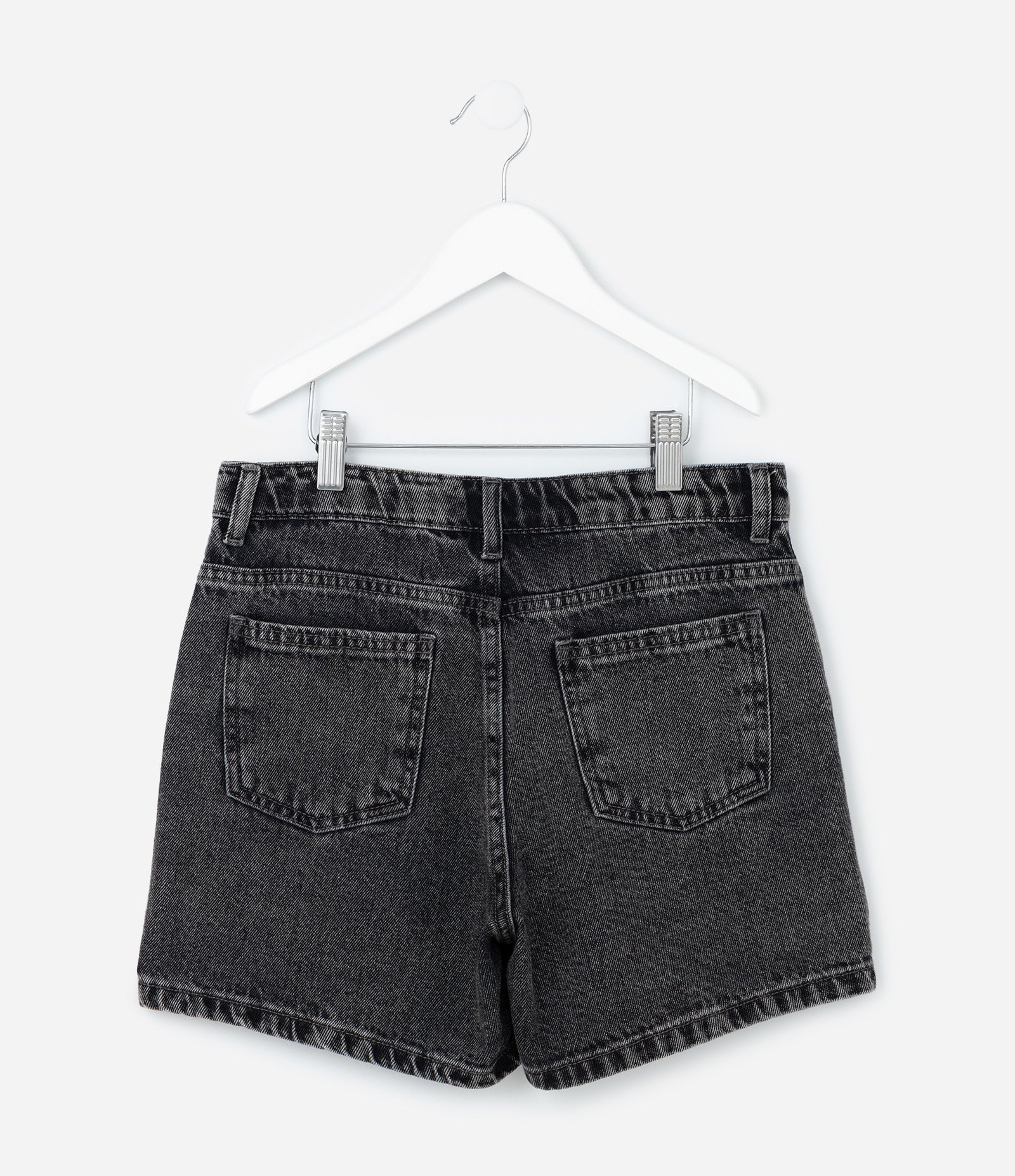 Short Reto Infantil em Jeans com Bolso Cargo - Tam 5 a 14 Anos Preto 3