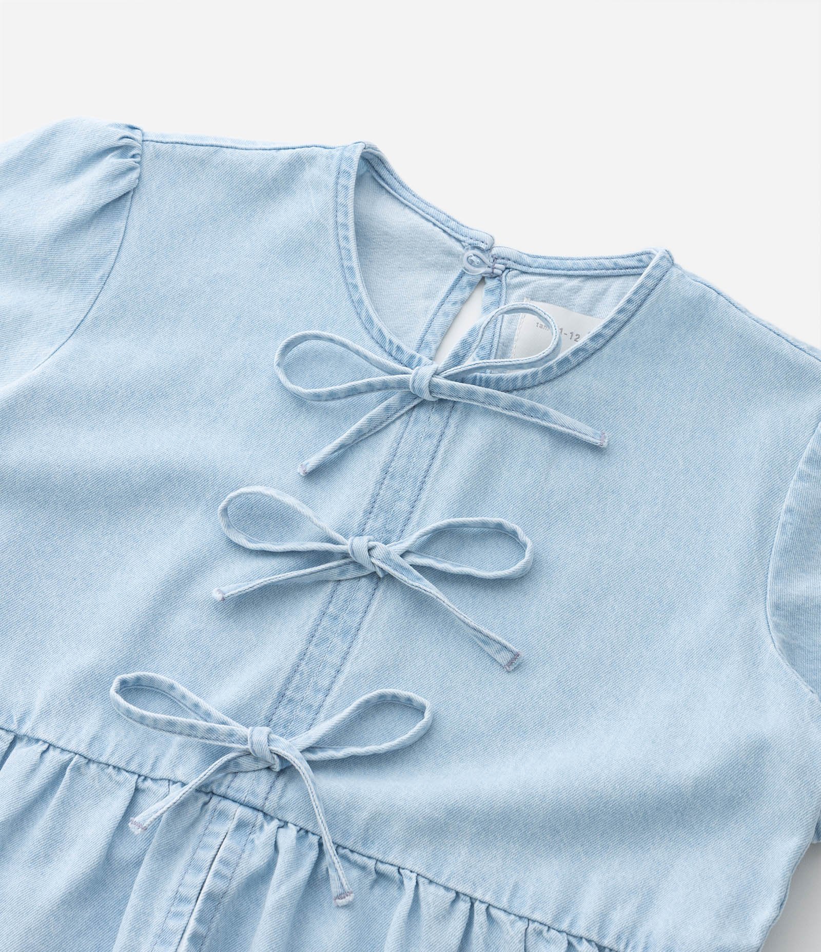 Blusa Regular Infantil em Jeans com Lacinhos - Tam 5 a 14 Anos Azul 8