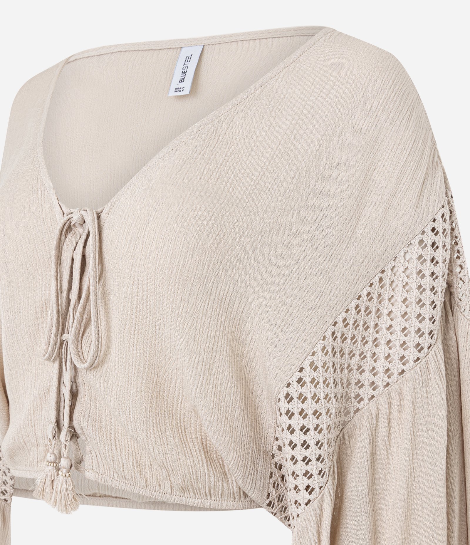 Blusa em Cambraia com Manga Ampla e Tassel Bege 2