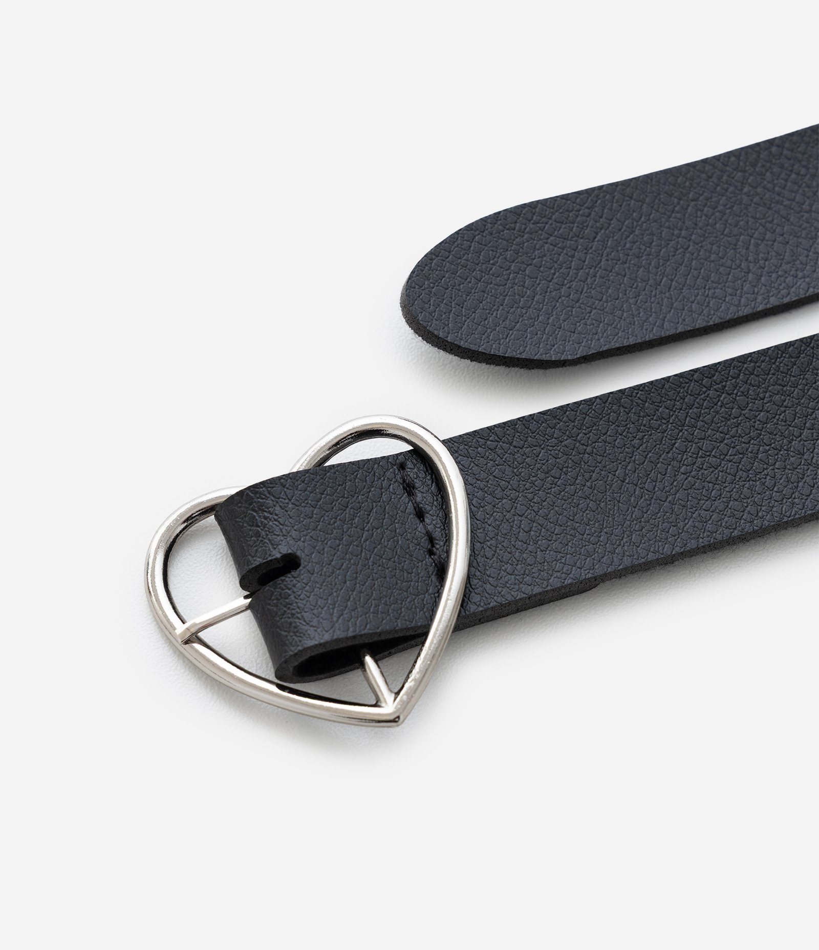 Bermuda Infantil em Jeans com Cinto de Coração - Tam 5 a 14 Anos Azul 10