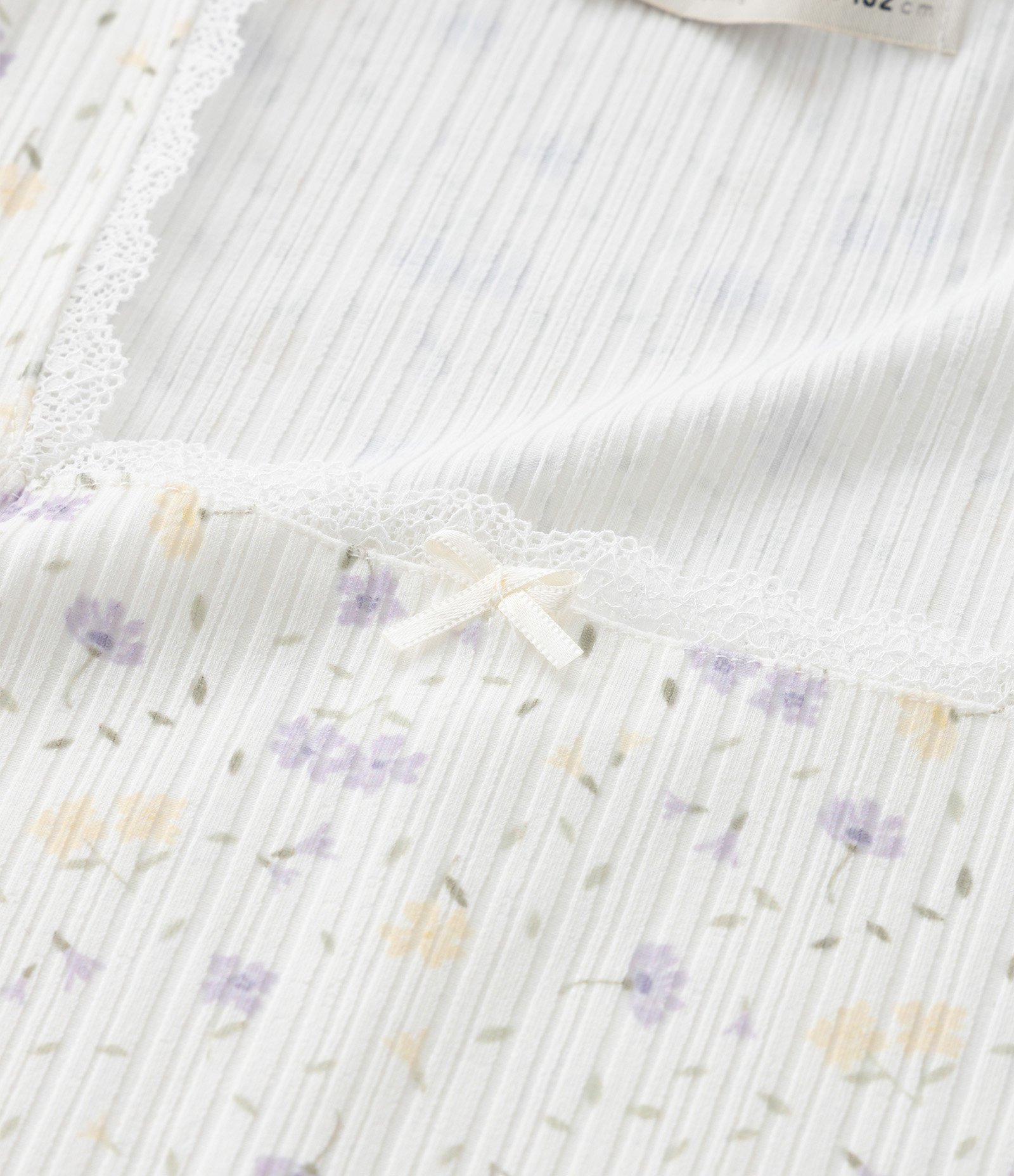 Camiseta Regular Infantil com Estampa Floral Canelada - Tam 5 a 14 Anos Bege 5