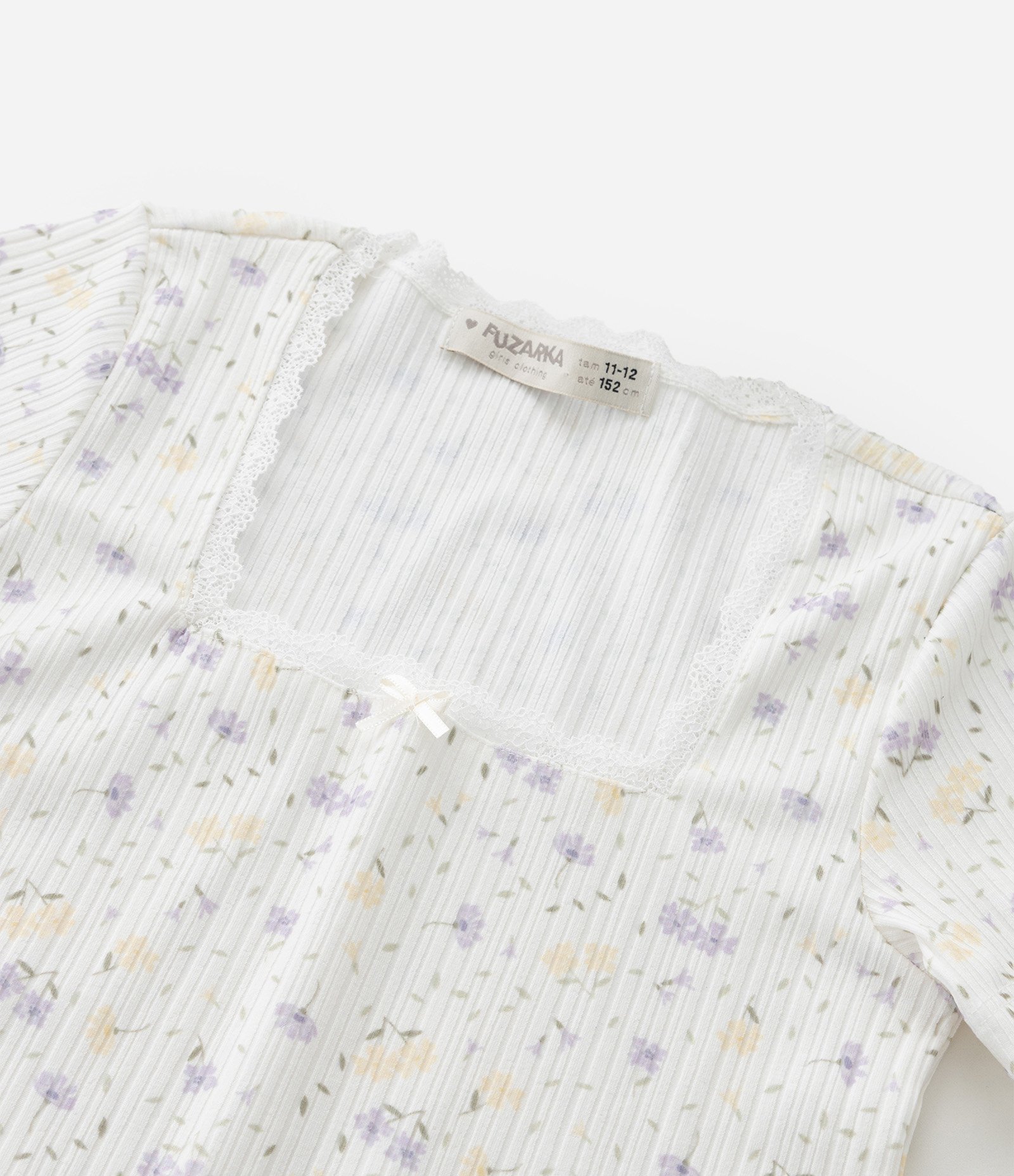 Camiseta Regular Infantil com Estampa Floral Canelada - Tam 5 a 14 Anos Bege 6