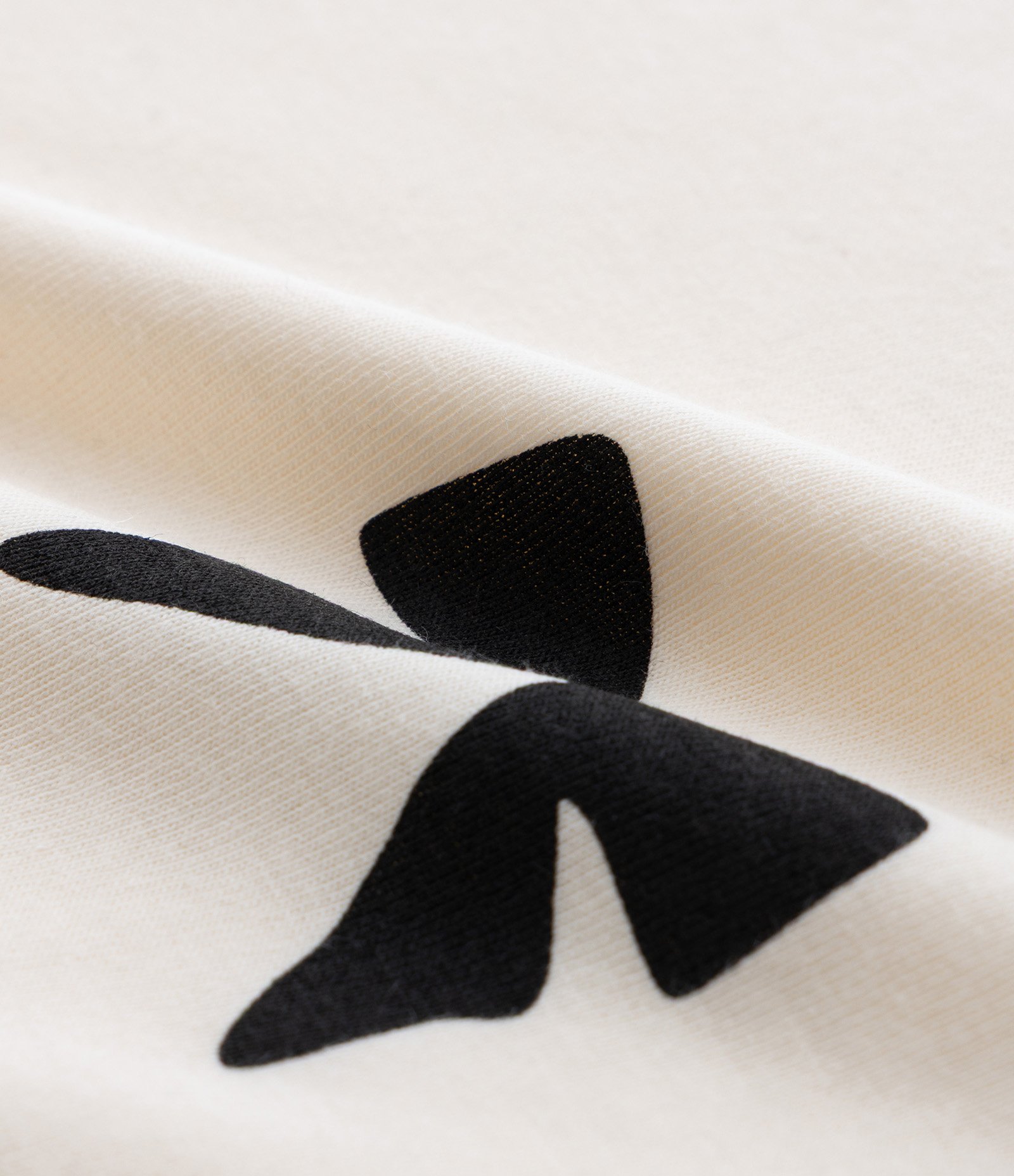 Camiseta Regular com Laços em Paetês - Tam 5 a 14 Anos Bege 4