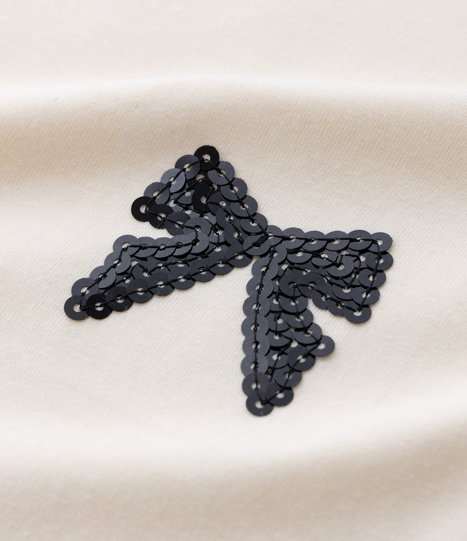 Camiseta Regular com Laços em Paetês - Tam 5 a 14 Anos Bege 5