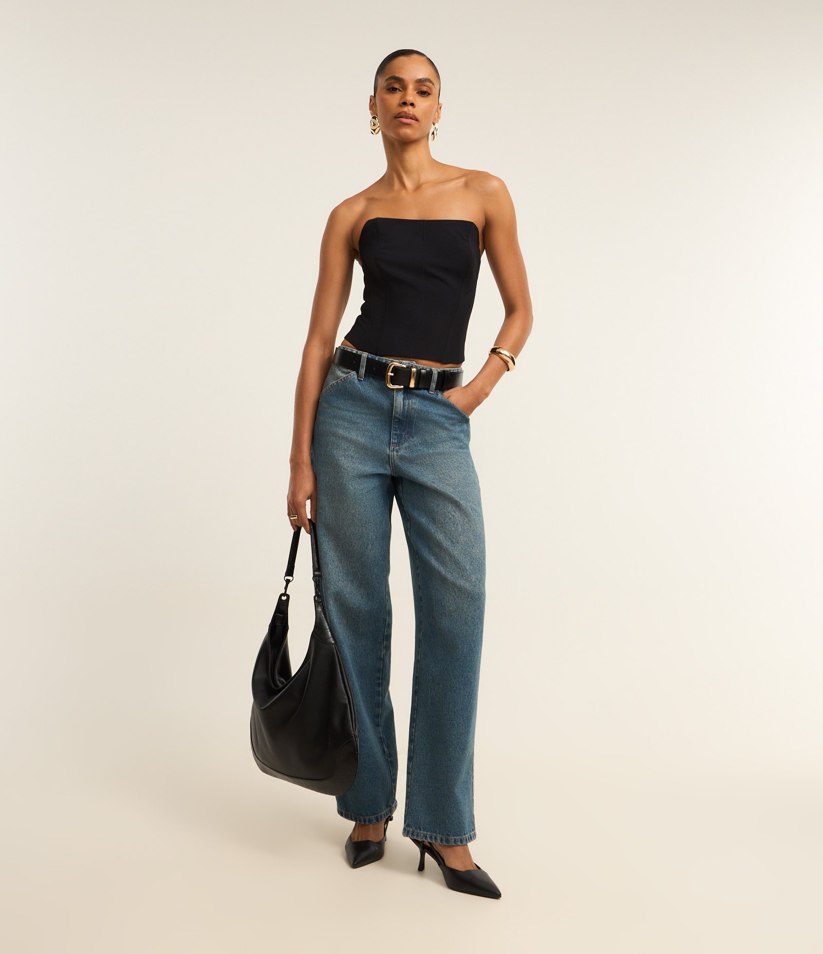 Blusa em Alfaiataria Tomara que Caia com Zíper na Lateral Preto 2