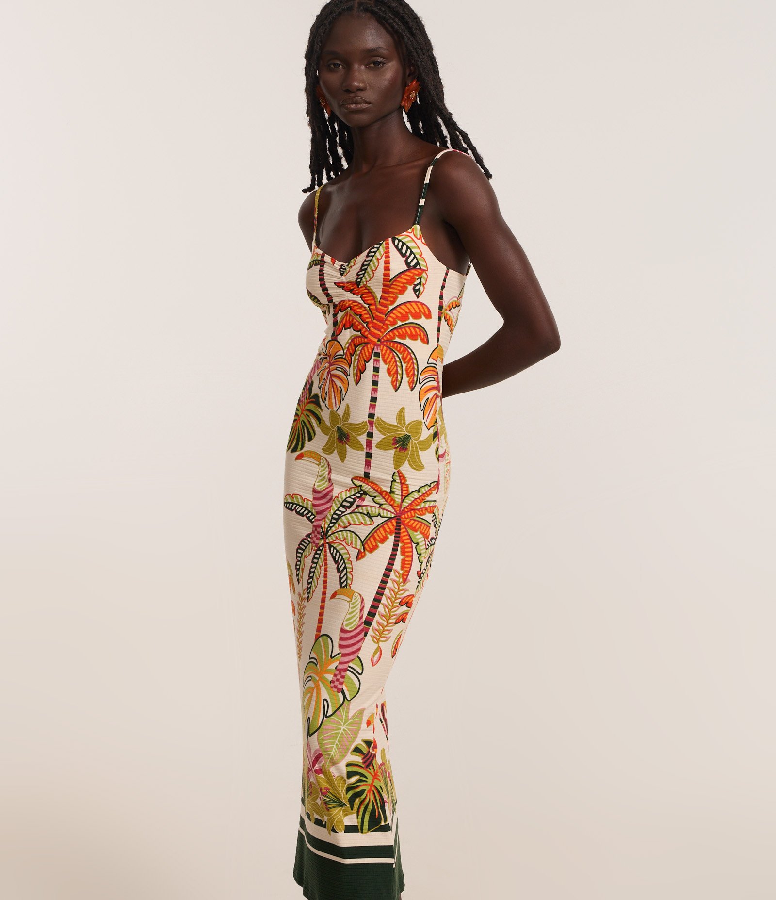 Vestido Midi com Puxadinho no Busto e Estampa Tropical Bege 3