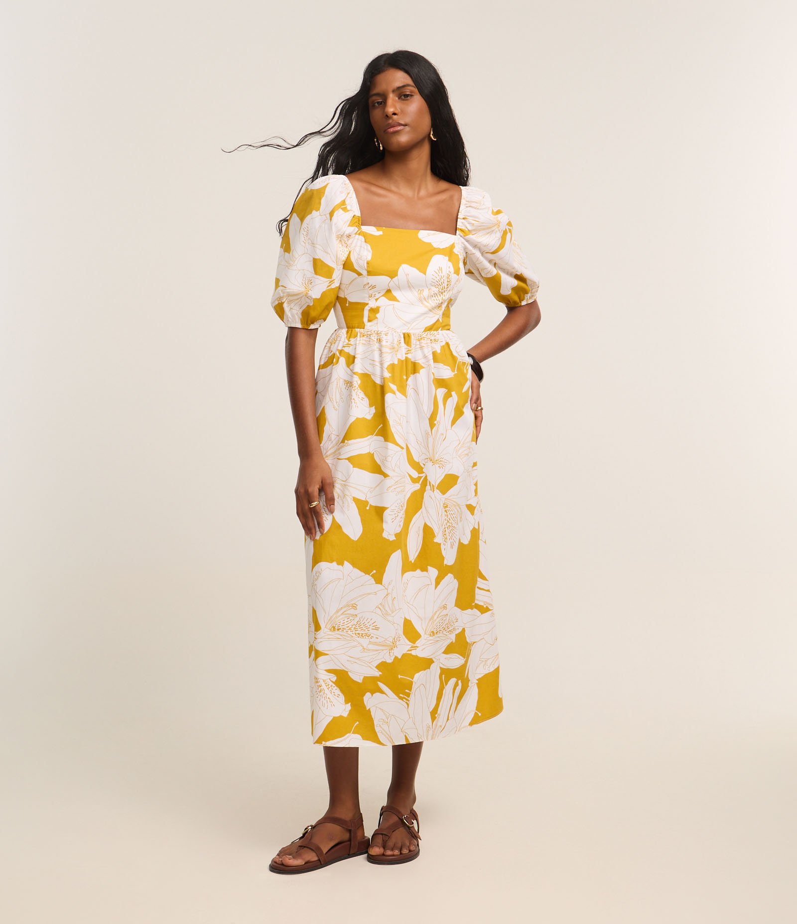 Vestido Midi em Tricoline com Manga Bufante e Estampa Floral Amarelo/Branco 1