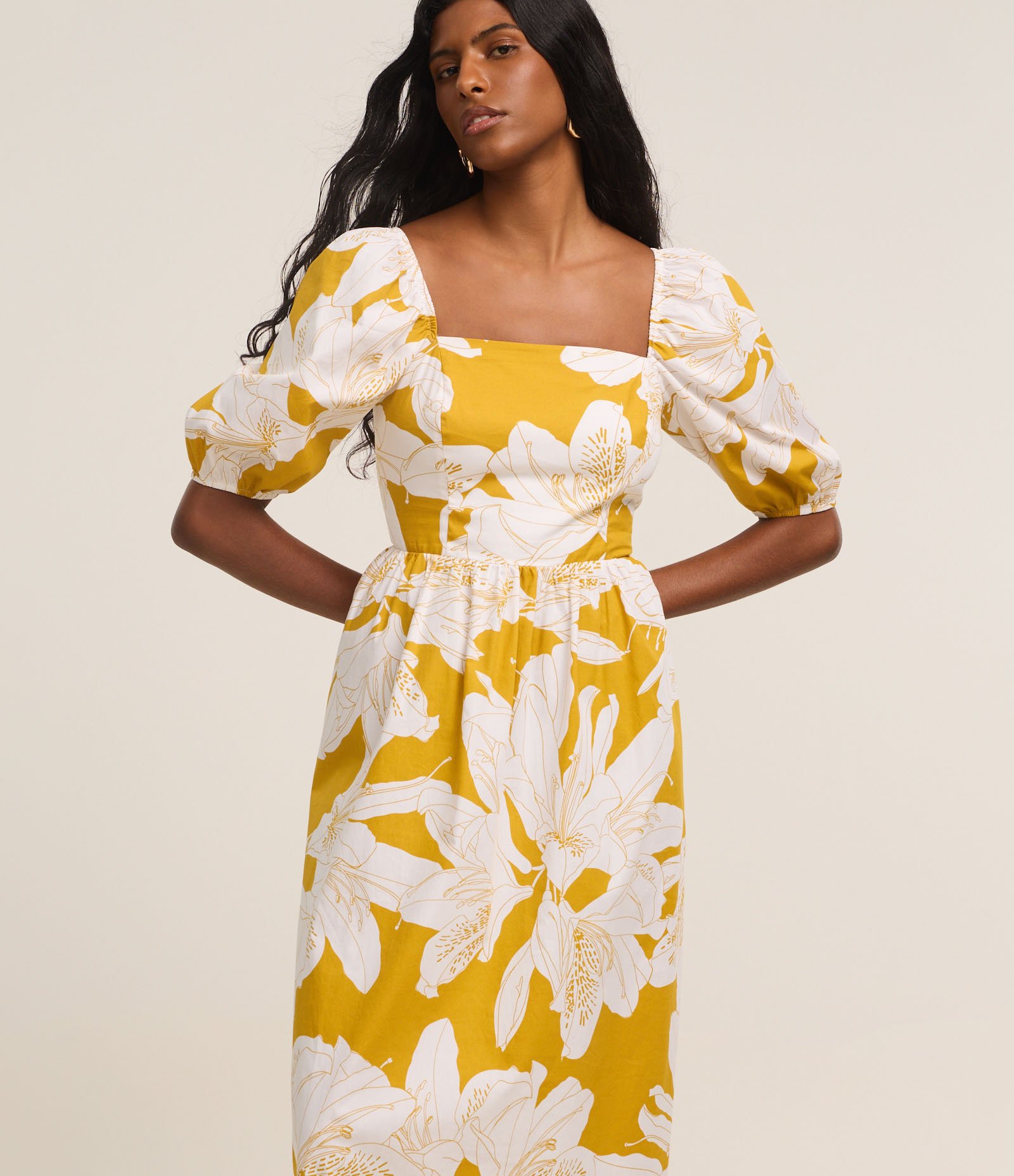 Vestido Midi em Tricoline com Manga Bufante e Estampa Floral Amarelo/Branco 2