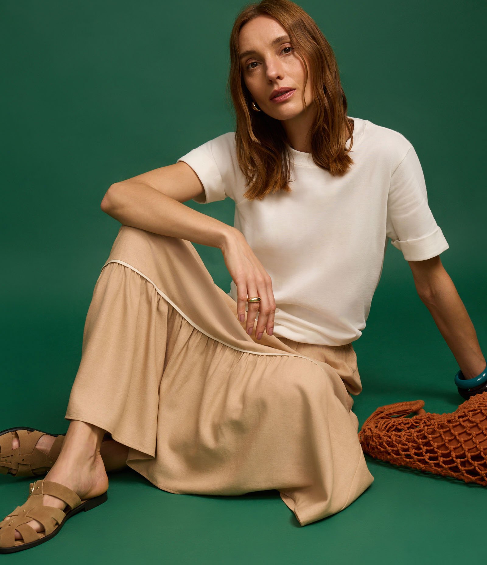 Saia Evasê em Viscolinho com Viés Contrastante Franzido Bege 6