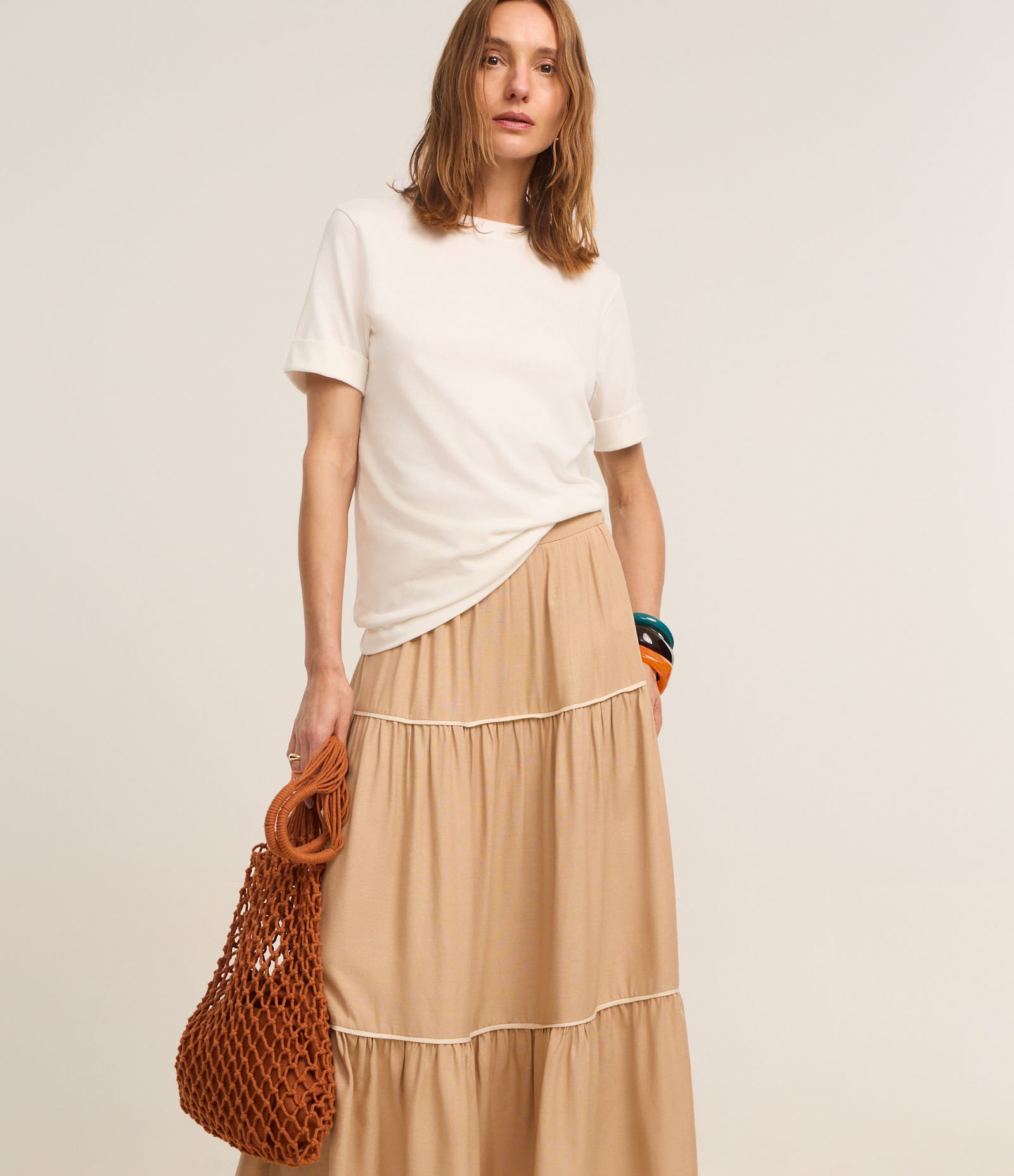 Saia Evasê em Viscolinho com Viés Contrastante Franzido Bege 2