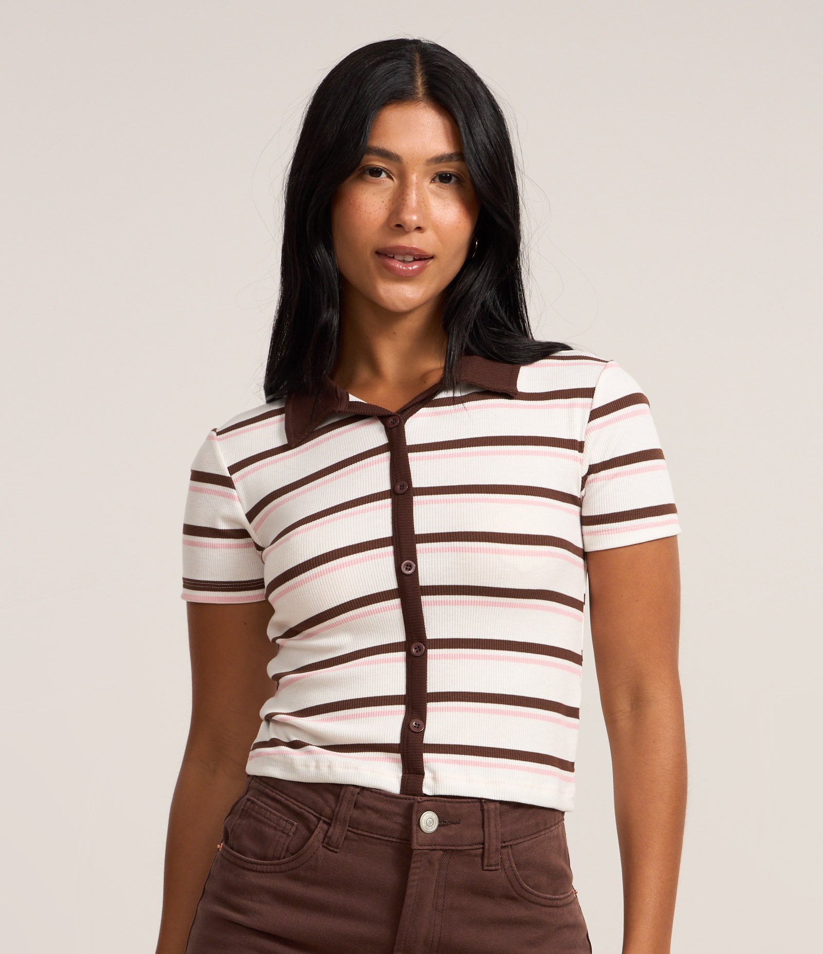 Blusa Polo em Ribana com Abotoamento Frontal e Listras Contrastantes Branco/Marrom/Rosa 1