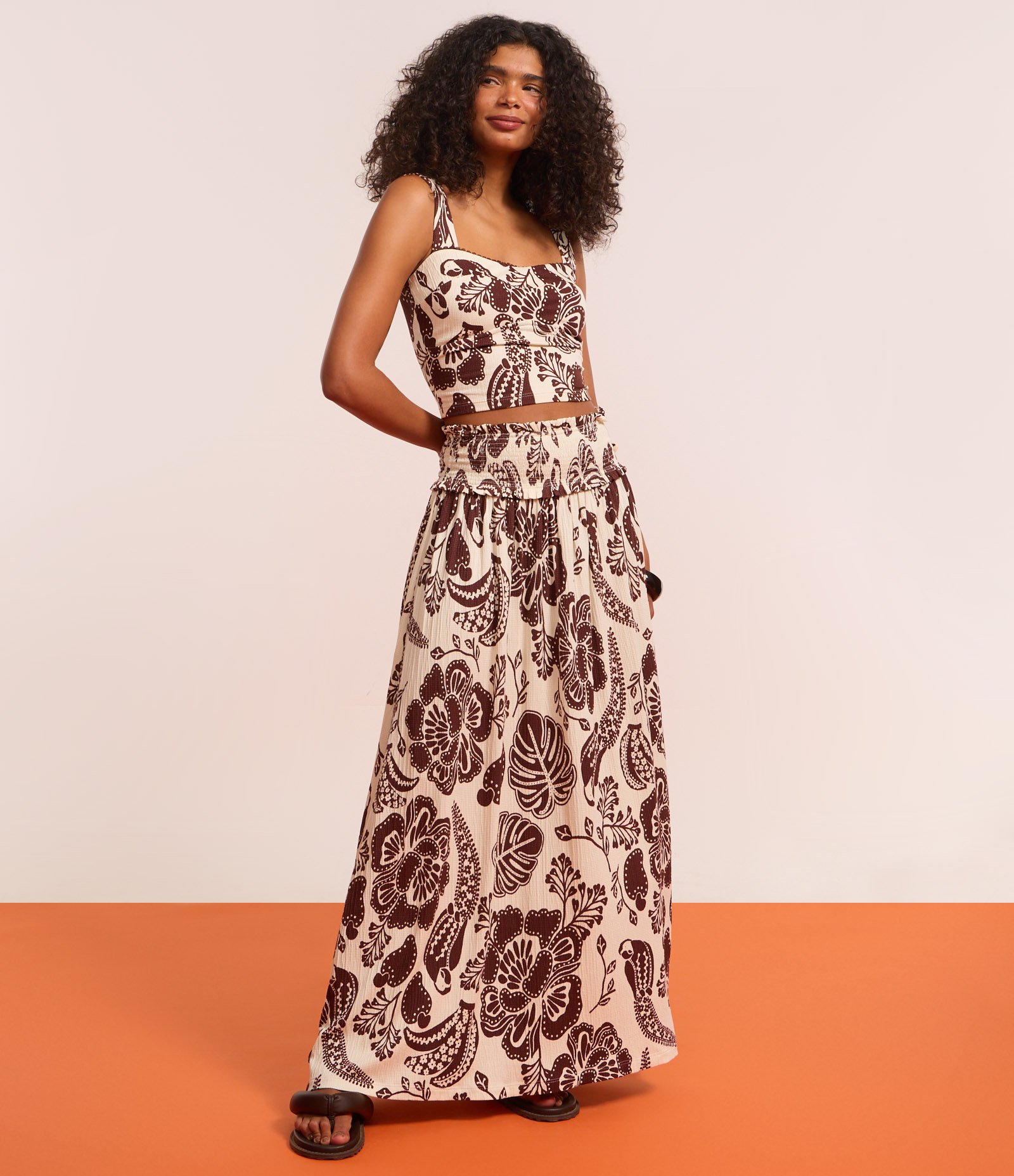 Saia Long Midi Texturizada com Estampa Caju Bicolor e Cós de Lastex Off White 5