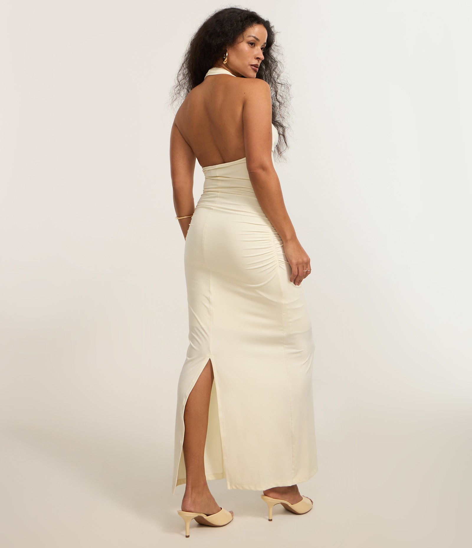 Vestido Frente Única Longo em Microfibra com Decote Degagê 4