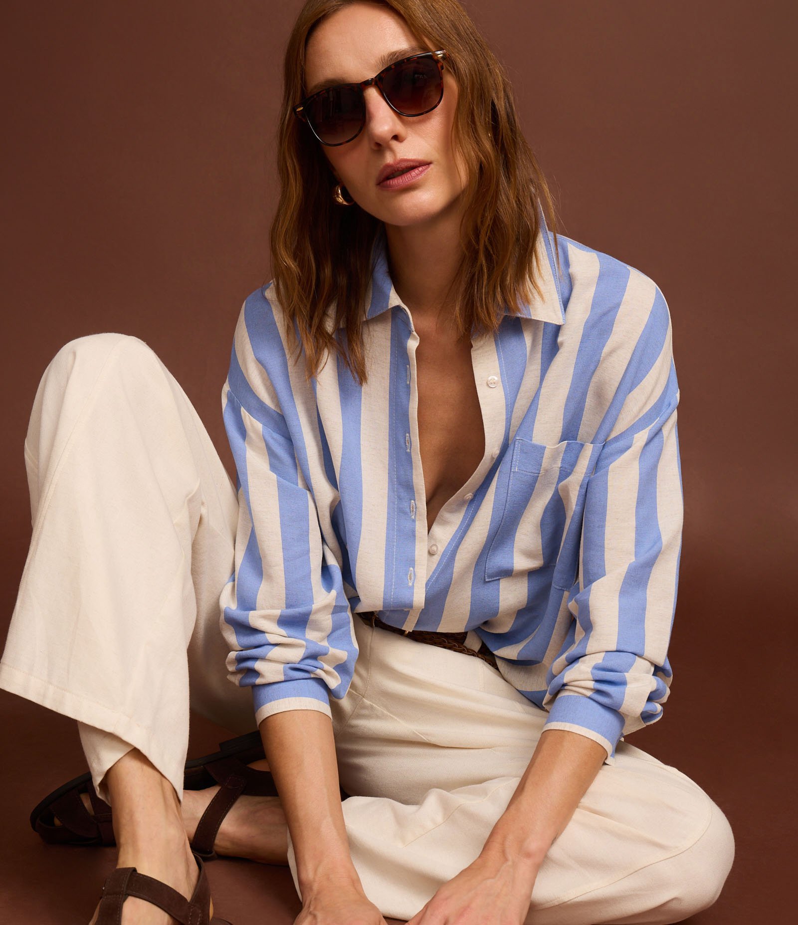 Camisa Ampla em Viscolinho com Listras Verticais Largas Azul/Branco 7