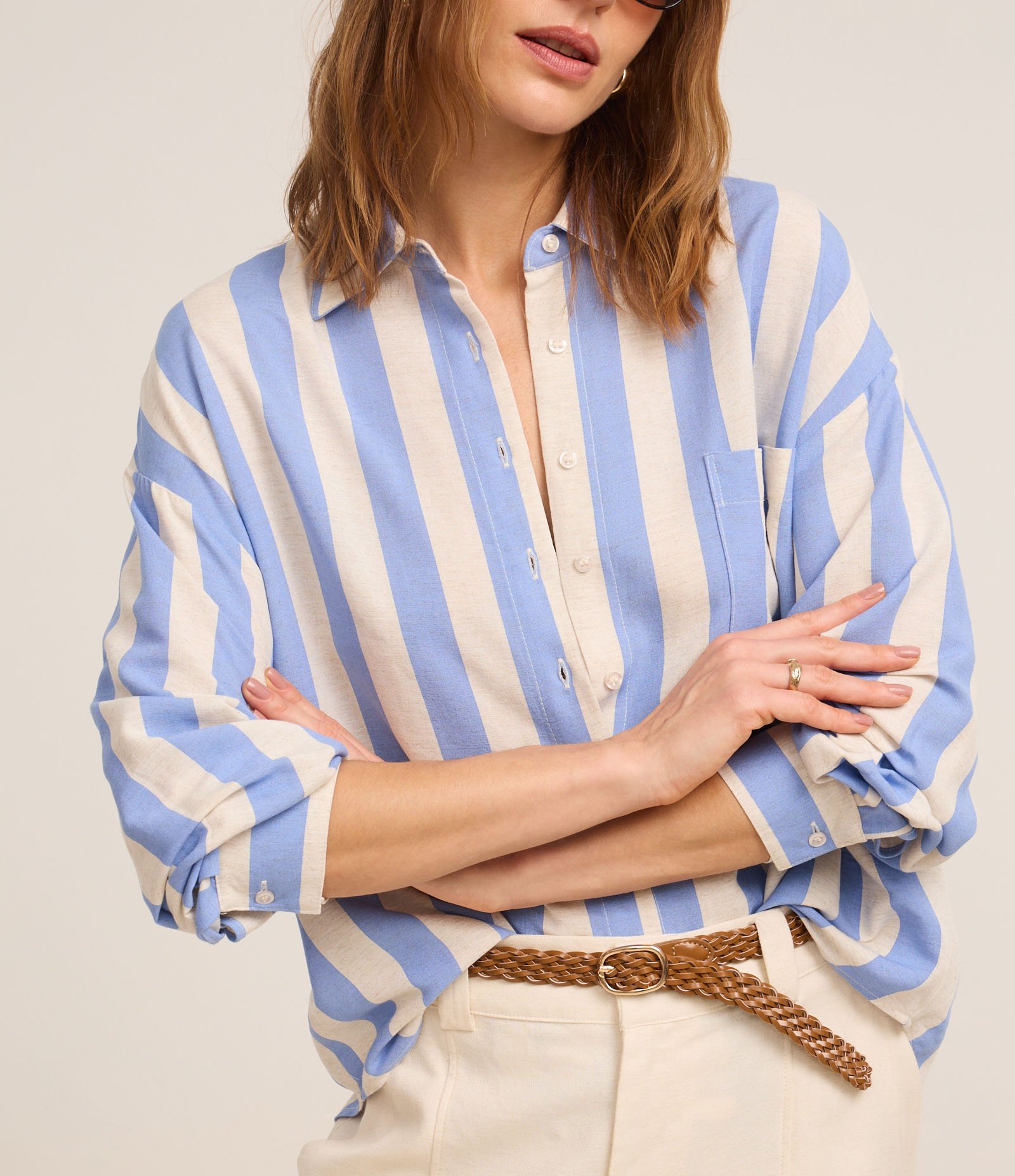 Camisa Ampla em Viscolinho com Listras Verticais Largas Azul/Branco 5